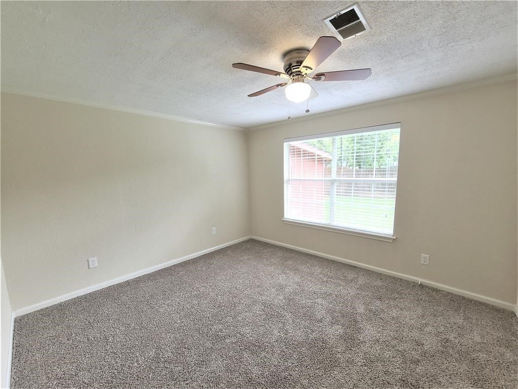 503 Riveredge Drive Property Photo 10