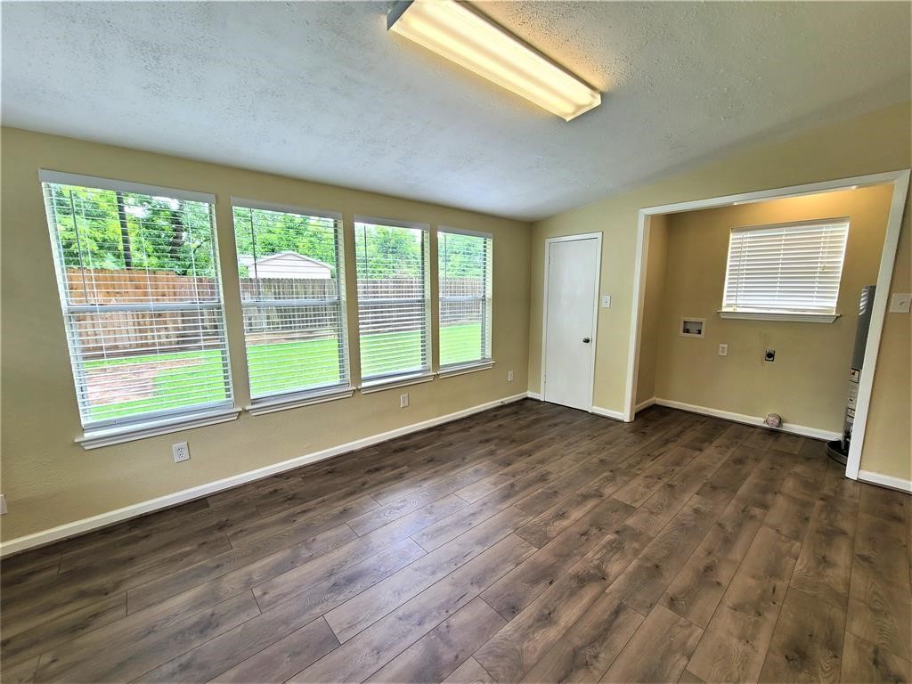 503 Riveredge Drive Property Photo 11