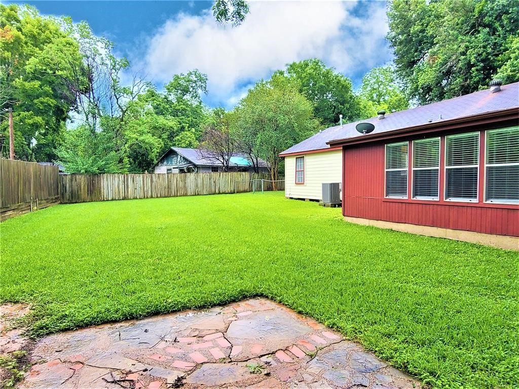 503 Riveredge Drive Property Photo 12