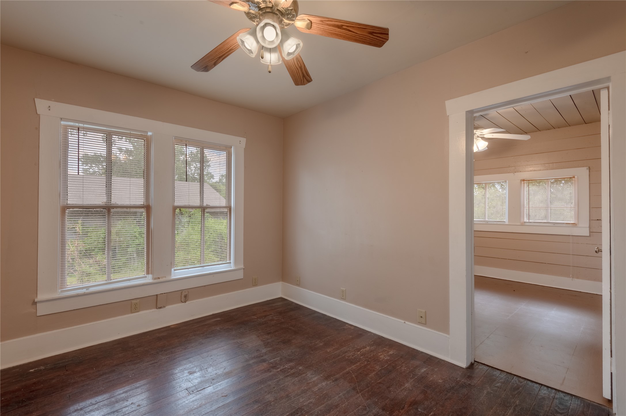 707 Avenue J Property Photo 19