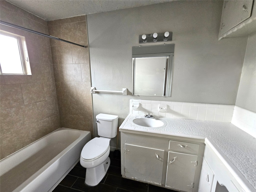 2421 16th Avenue N Property Photo 18