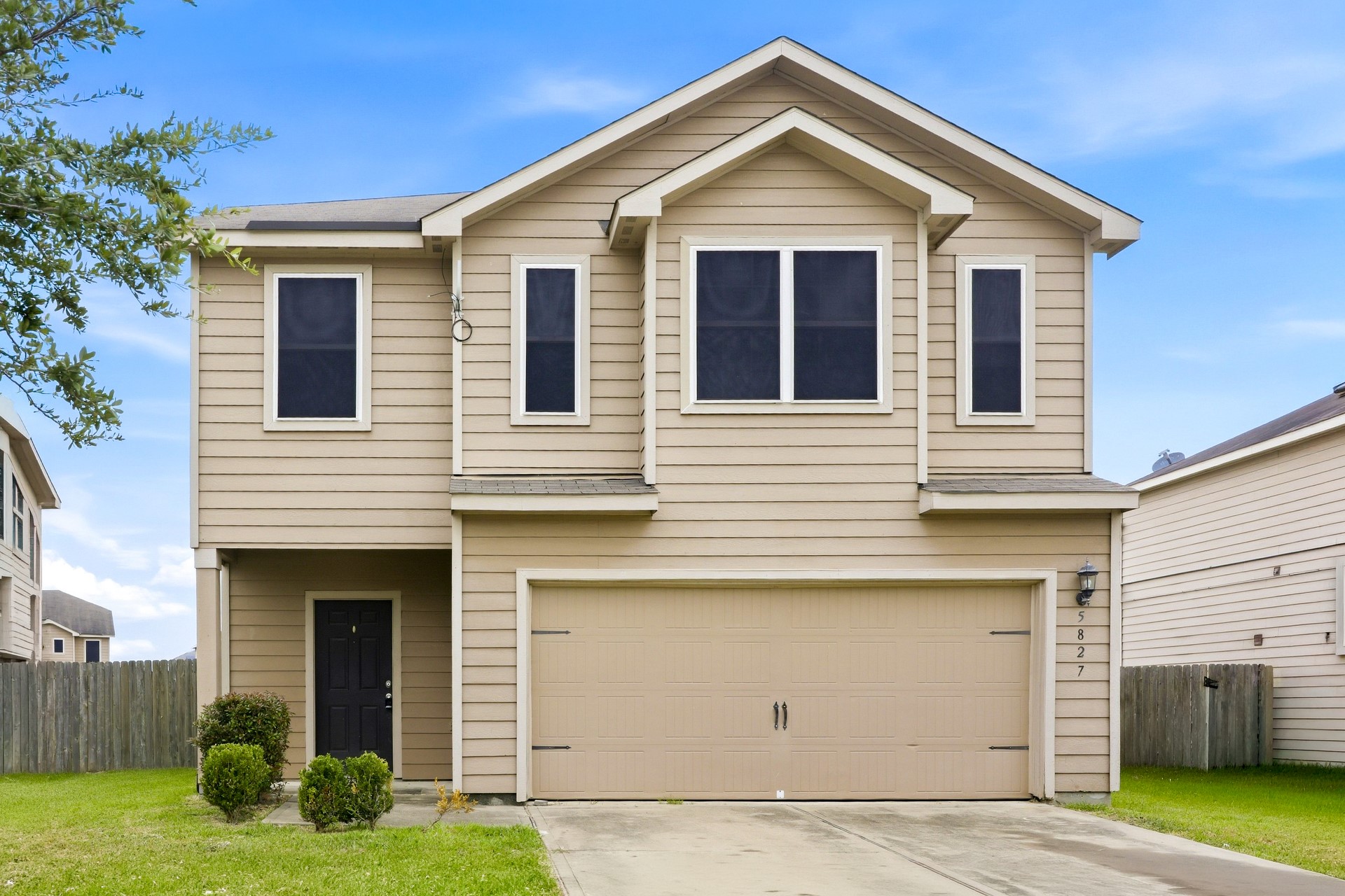 5827 Golden Cove Road Property Photo 1