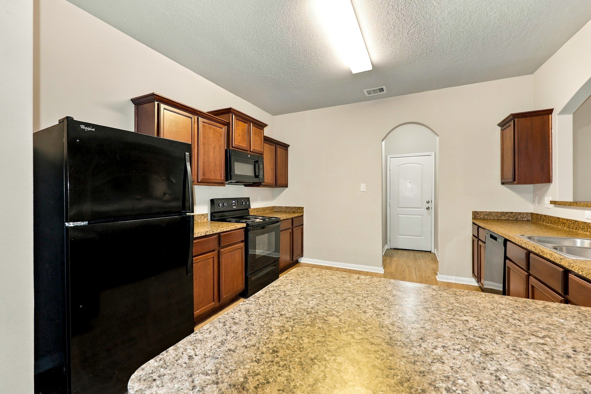 5827 Golden Cove Road Property Photo 8