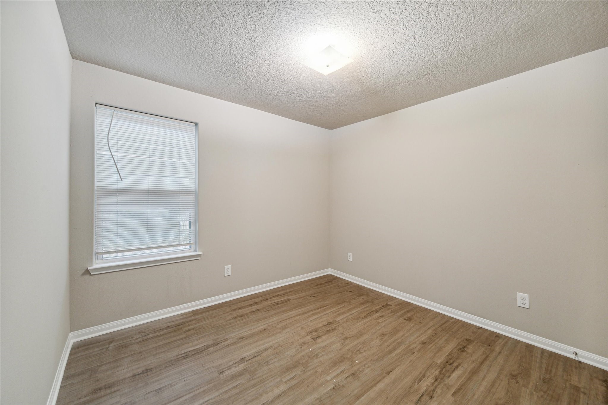5827 Golden Cove Road Property Photo 10