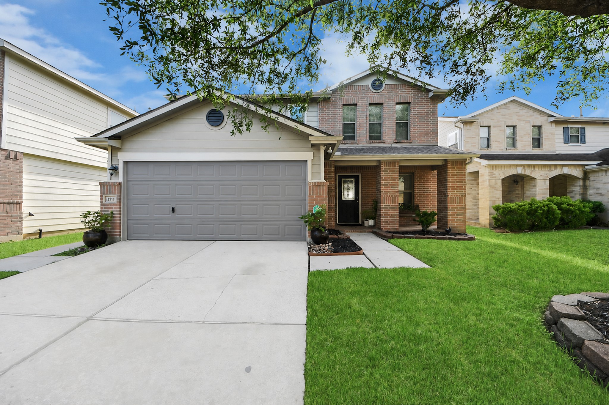 13915 Prosperity Ridge Drive Property Photo 1