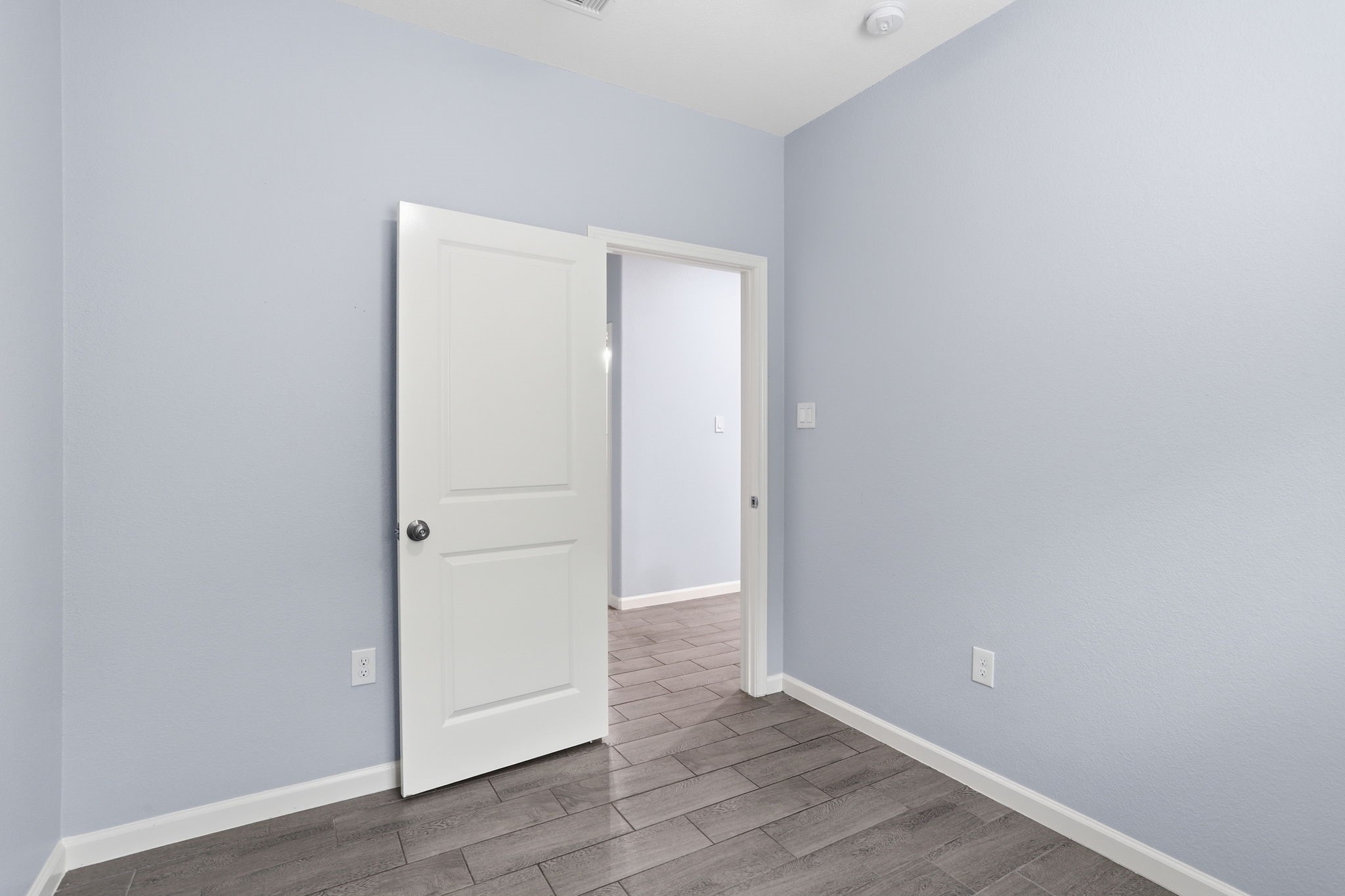 16919 Balmoral Property Photo 26