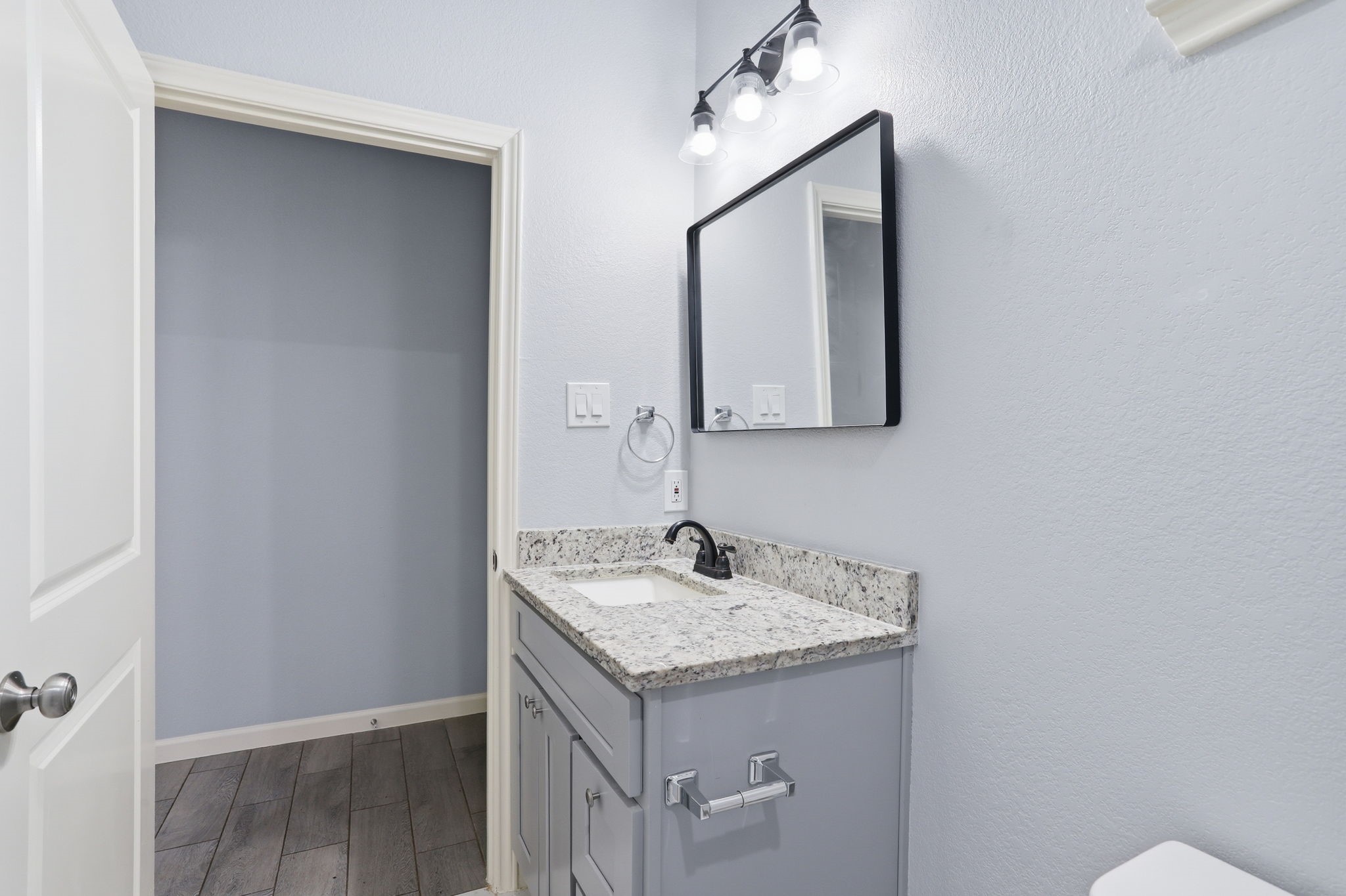 16919 Balmoral Property Photo 37