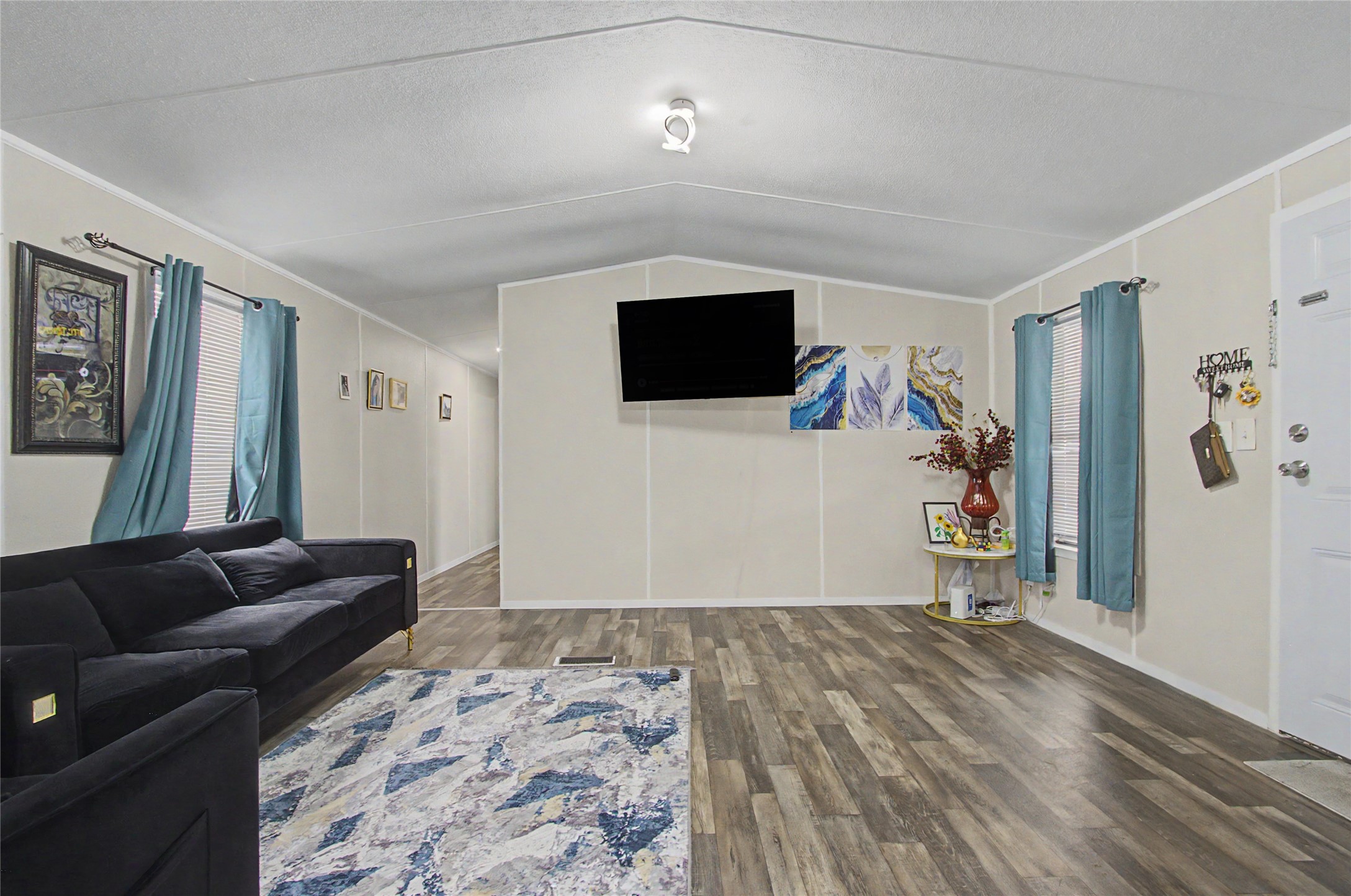 5779 Road 3550 Property Photo 2