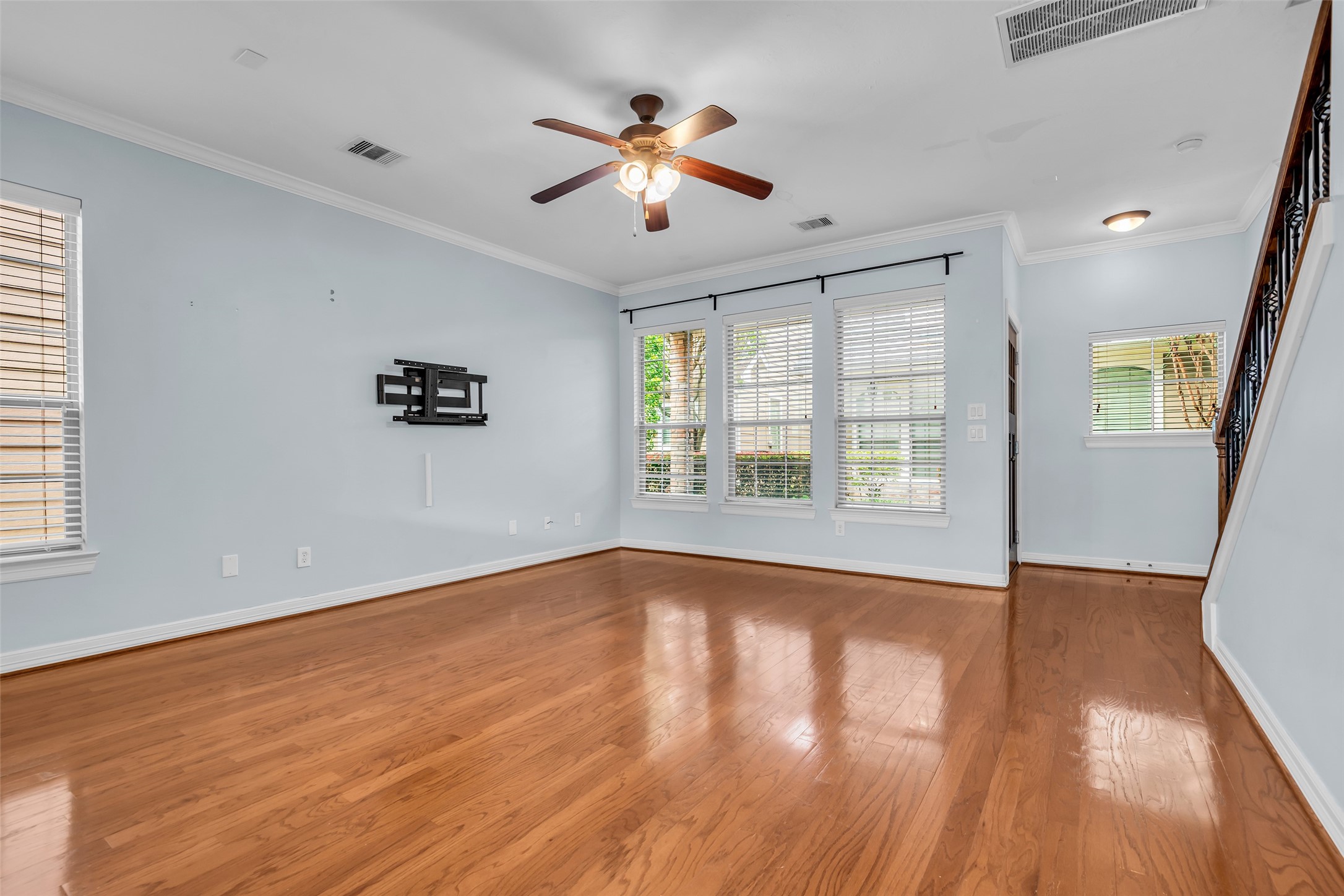 1821 Woodbend Village Court Property Photo 6