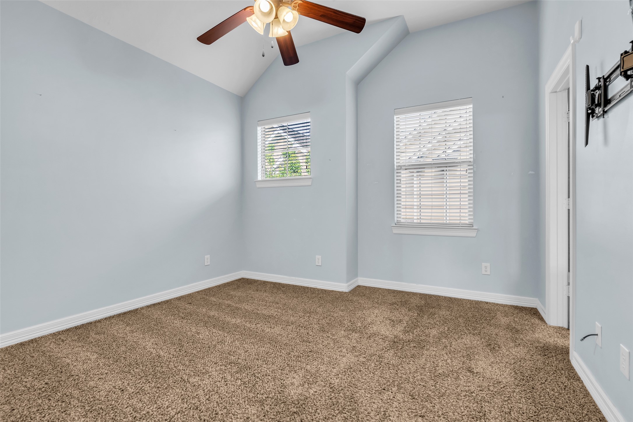 1821 Woodbend Village Court Property Photo 19
