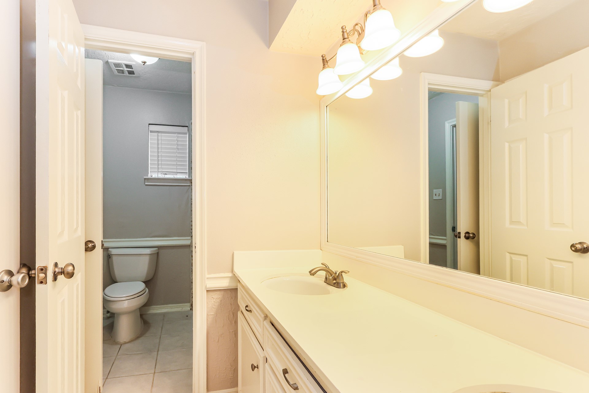 24106 Creekview Drive Property Photo 17