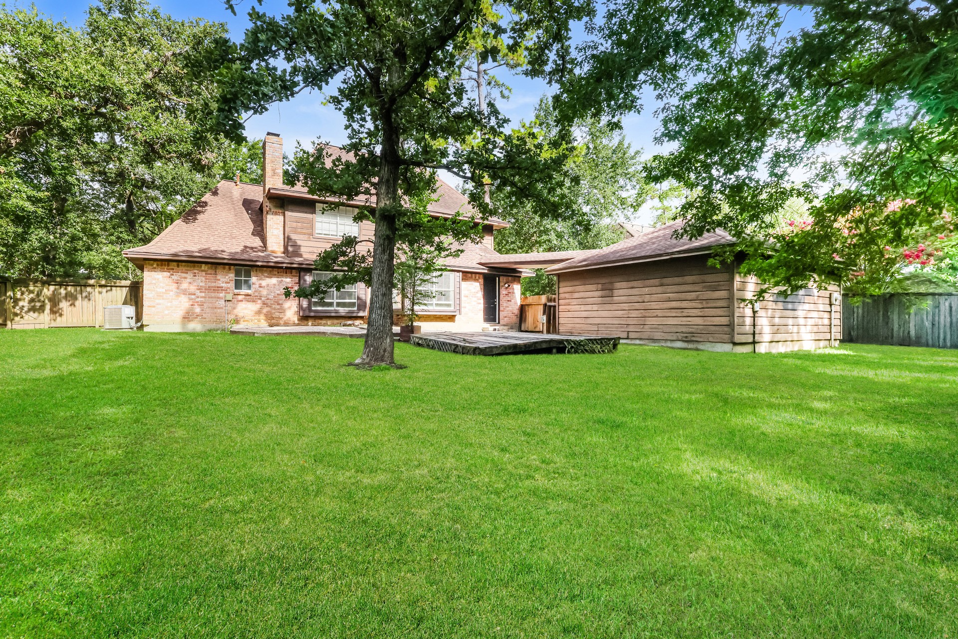 24106 Creekview Drive Property Photo 18