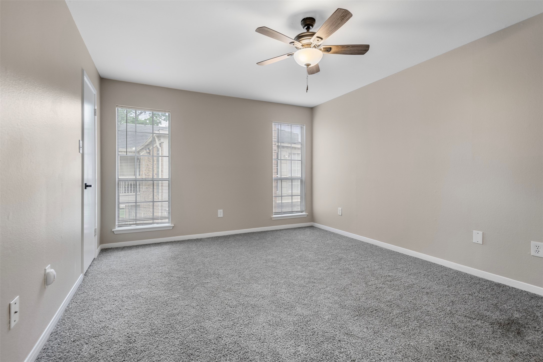 2626 Holly Hall 101 Property Photo 12