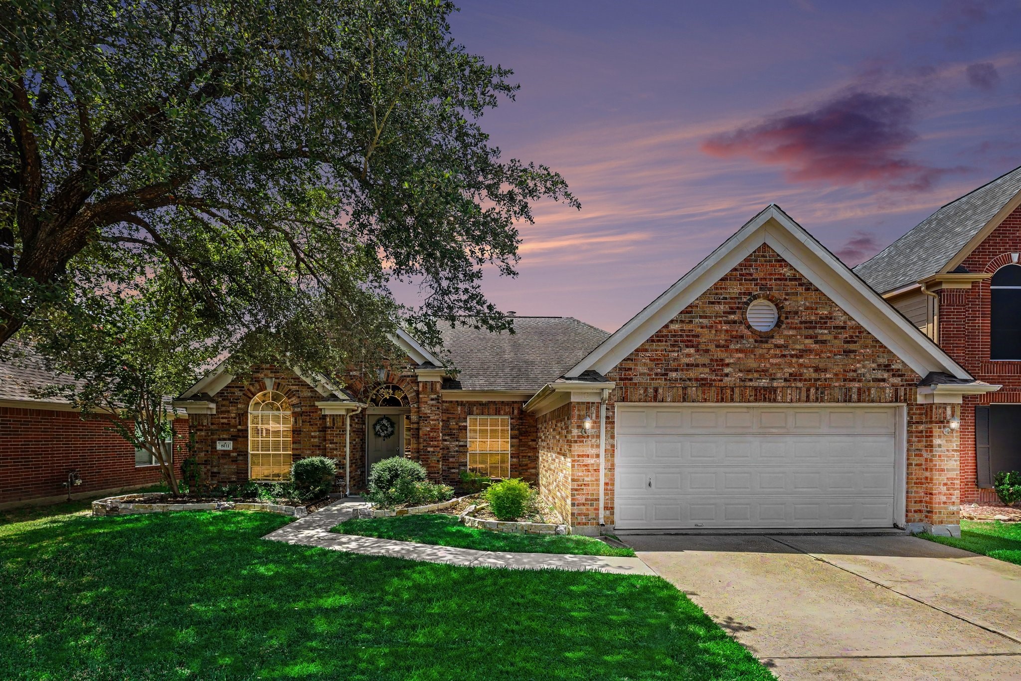 8111 Beaver Street Property Photo