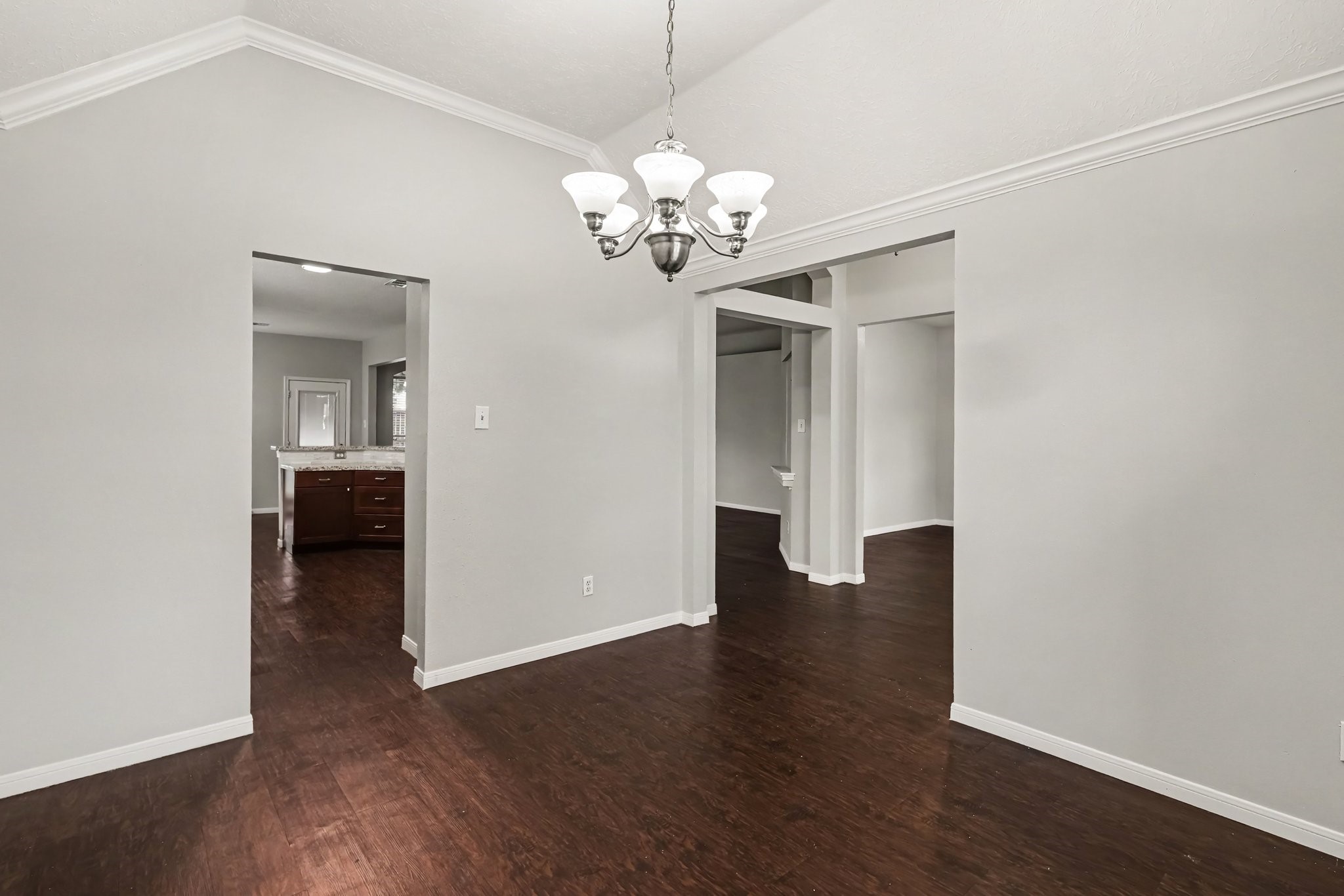 8111 Beaver Street Property Photo 7