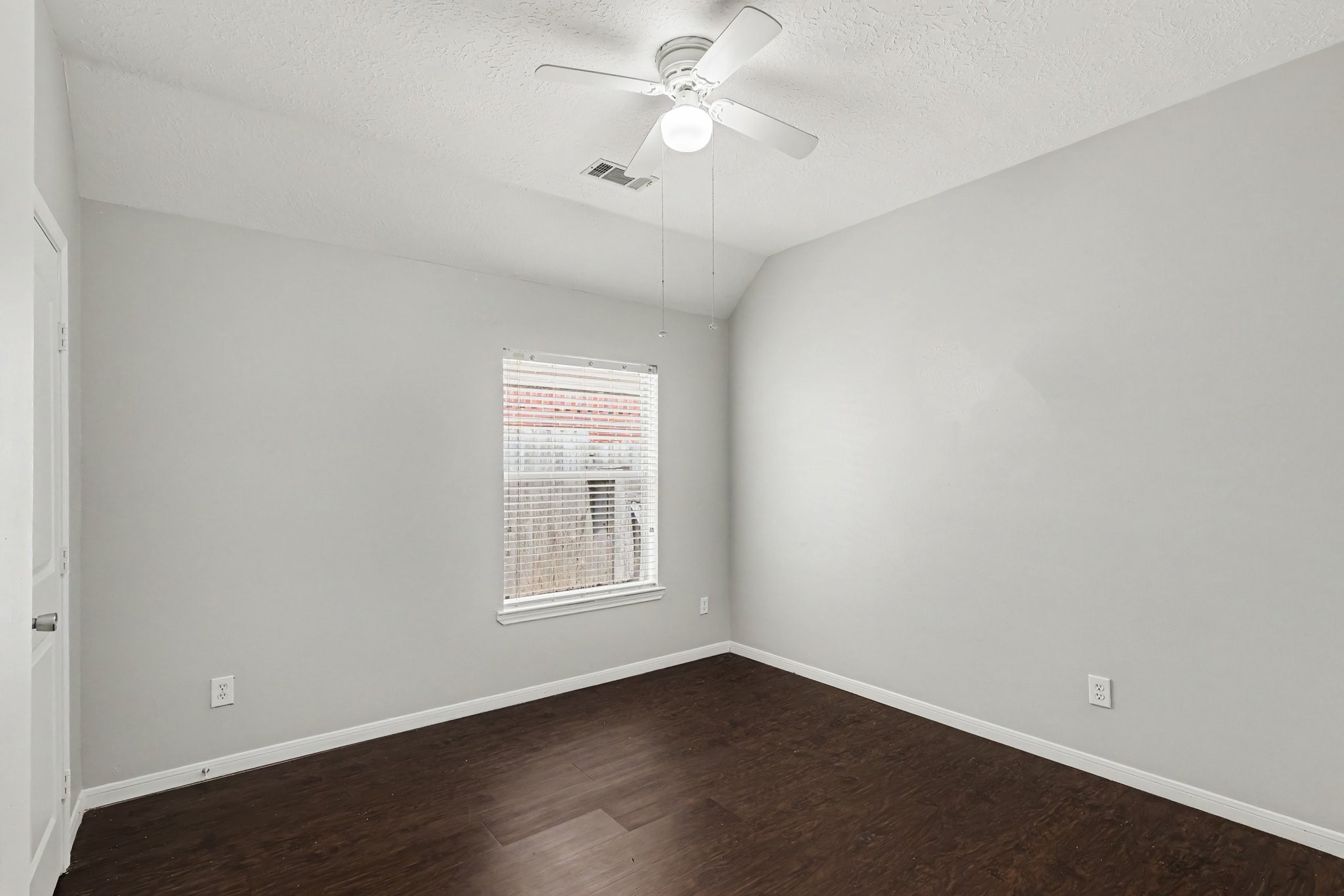 8111 Beaver Street Property Photo 14