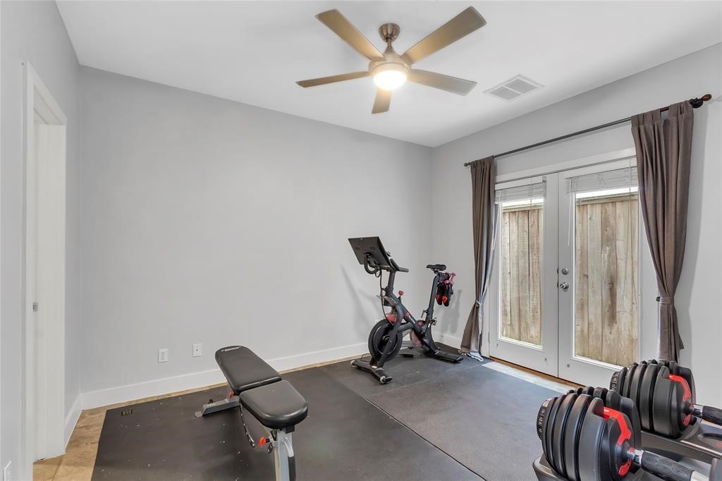 4303 Rose Street E Property Photo 15