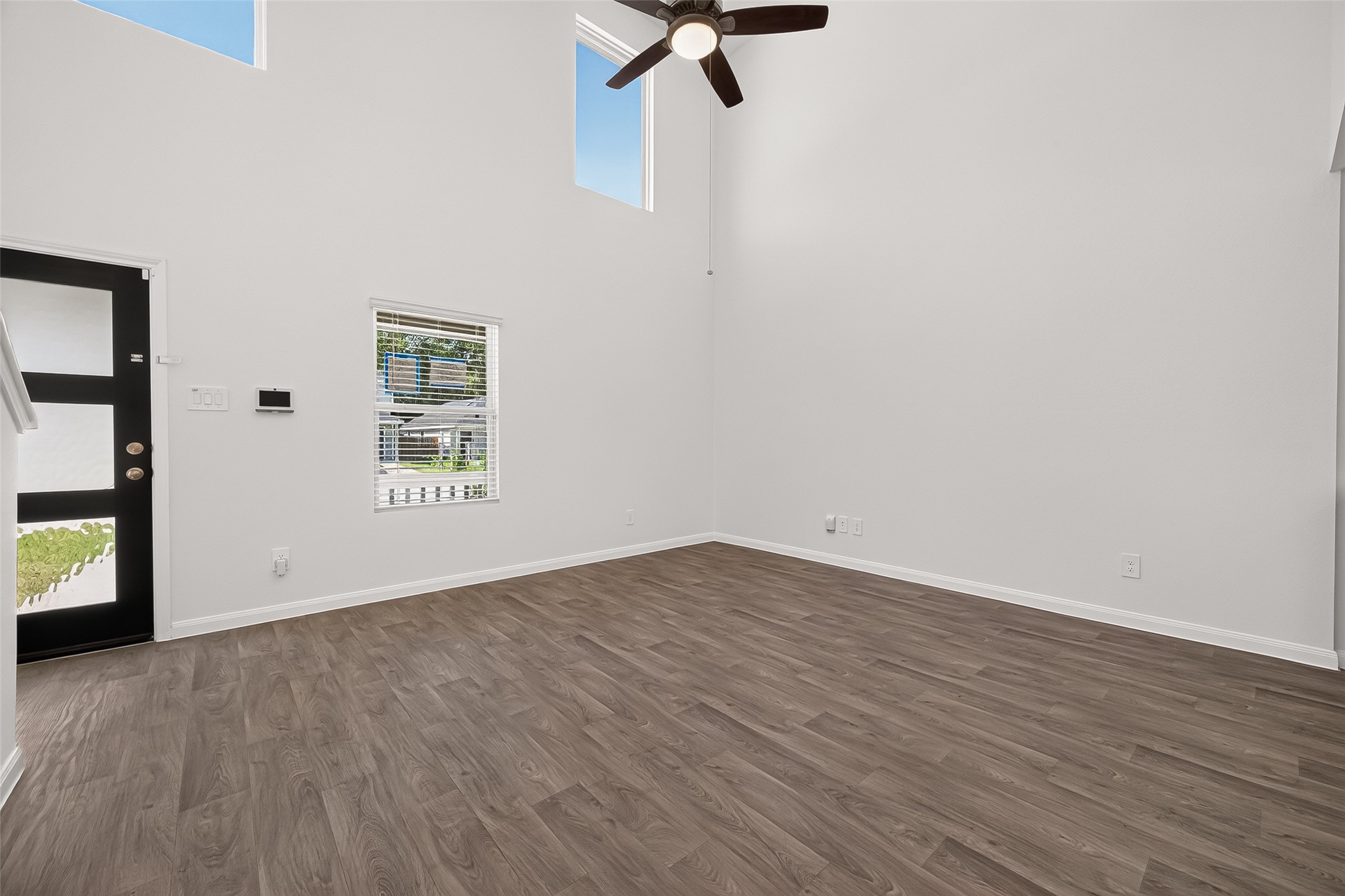 16364 Jasmine Marie Place Property Photo 9