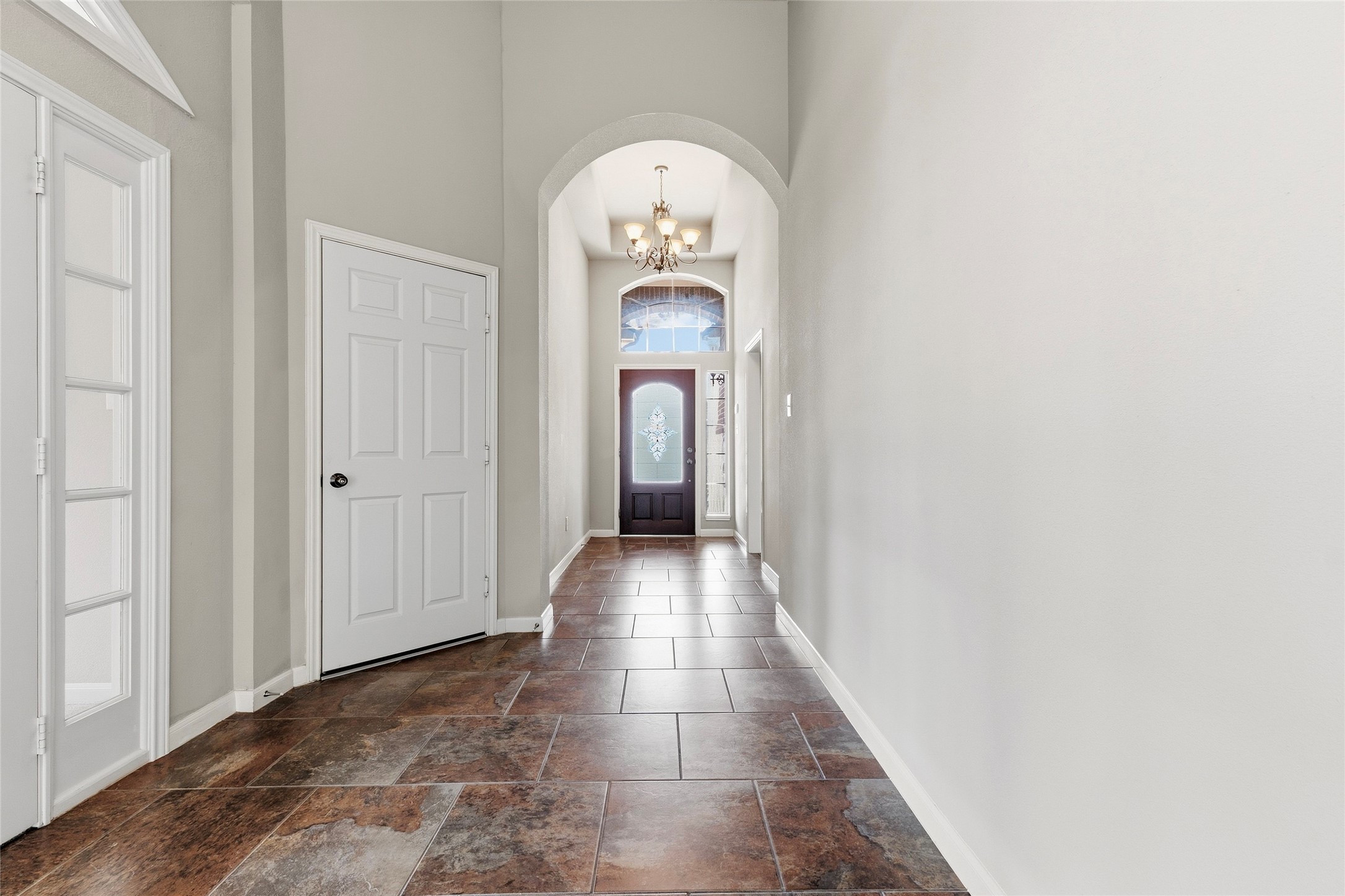 4006 Wolf Springs Court Property Photo 3