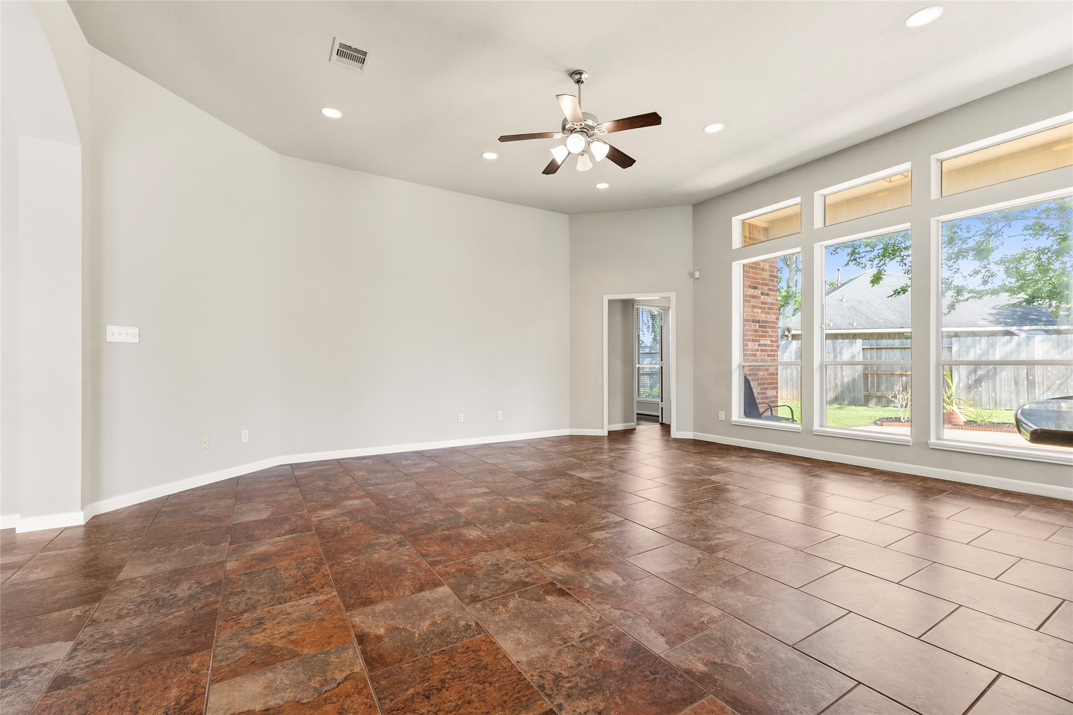 4006 Wolf Springs Court Property Photo 4
