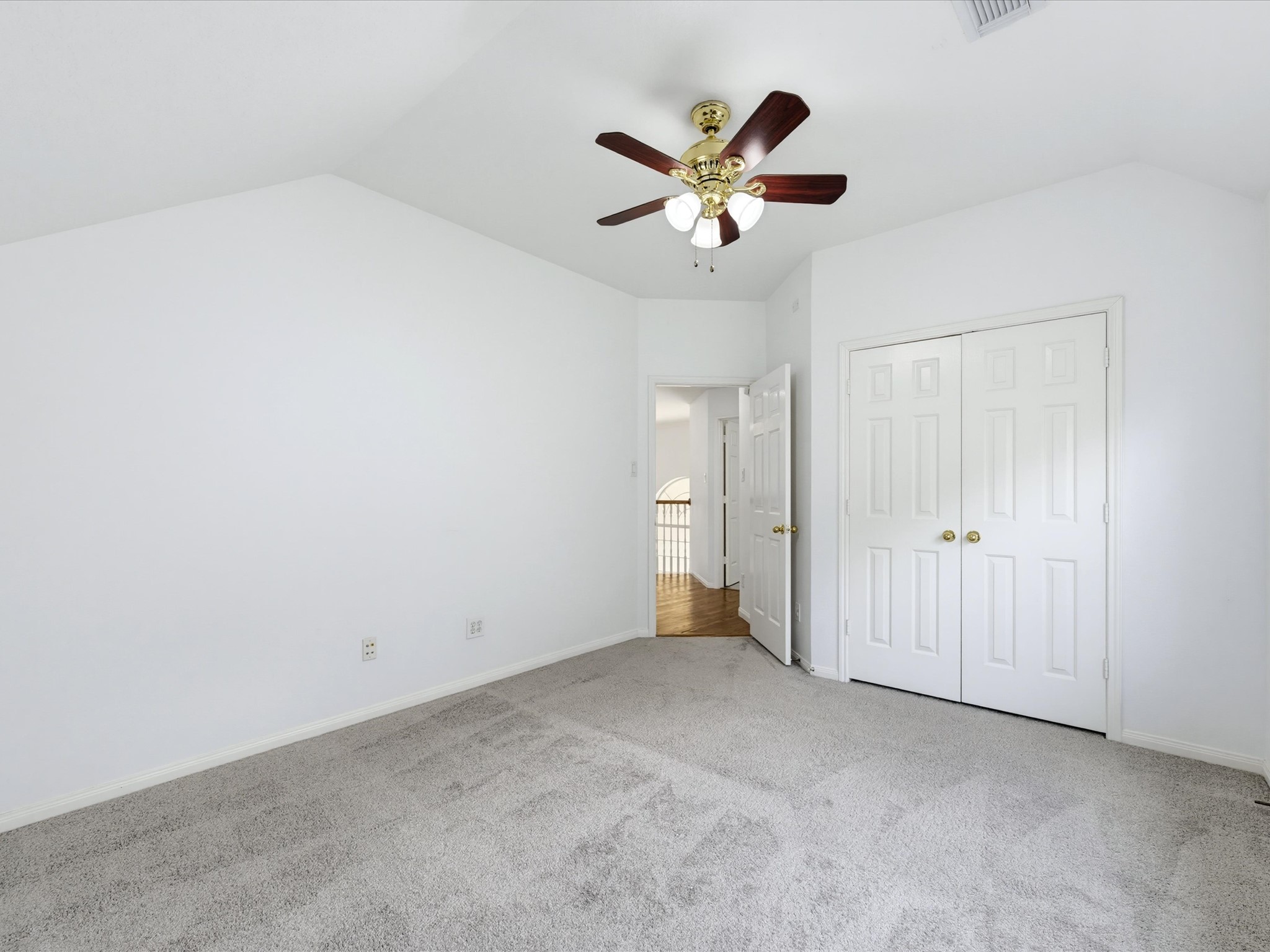 1114 Jasons Bend Drive Property Photo 14