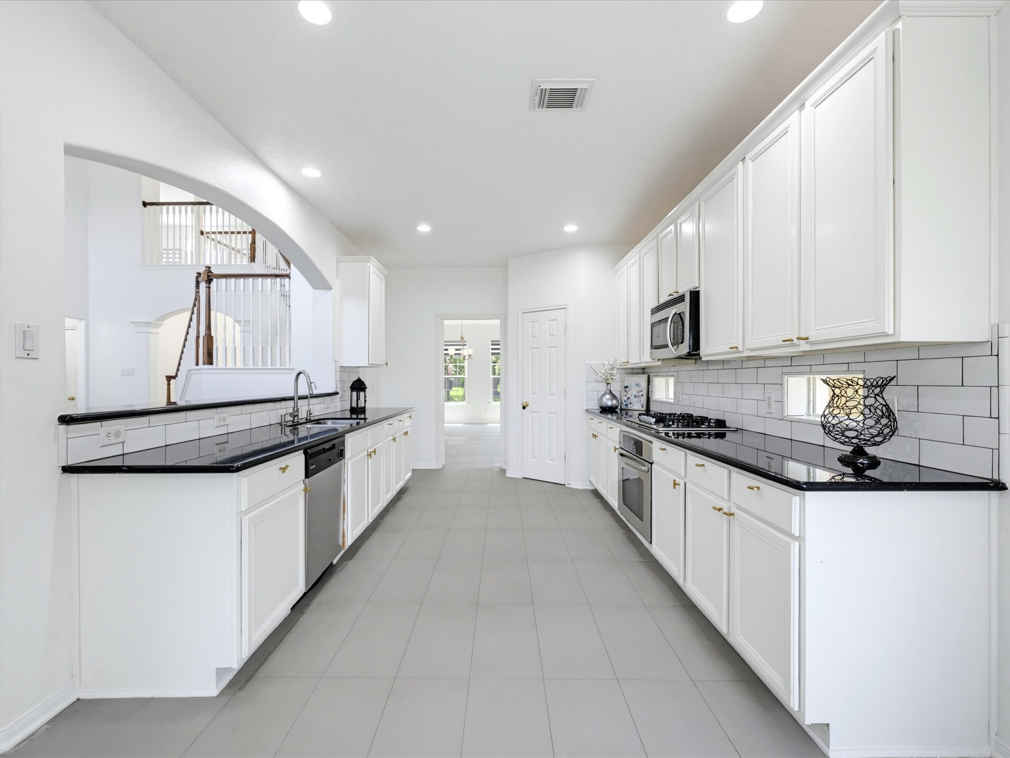 1114 Jasons Bend Drive Property Photo 38