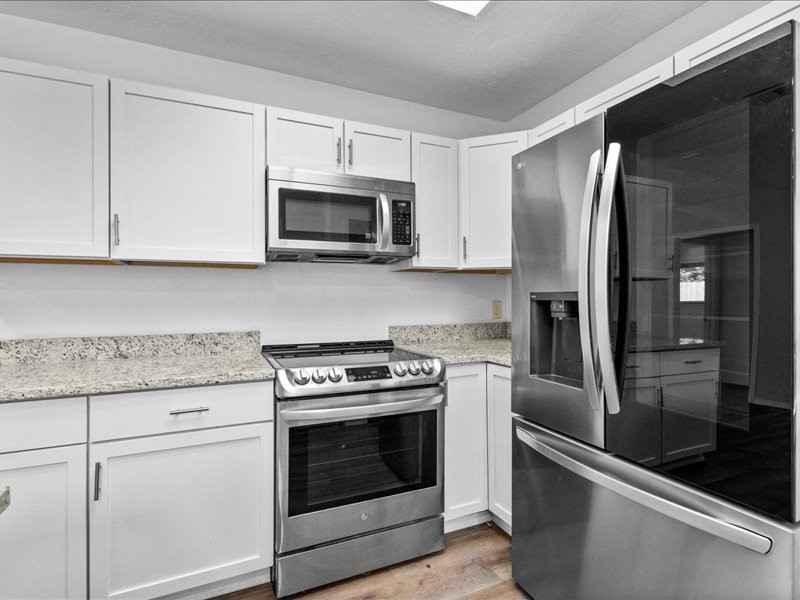 6631 Ambler Drive Property Photo 5