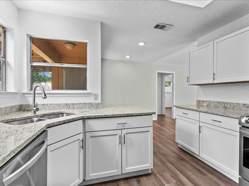 6631 Ambler Drive Property Photo 6