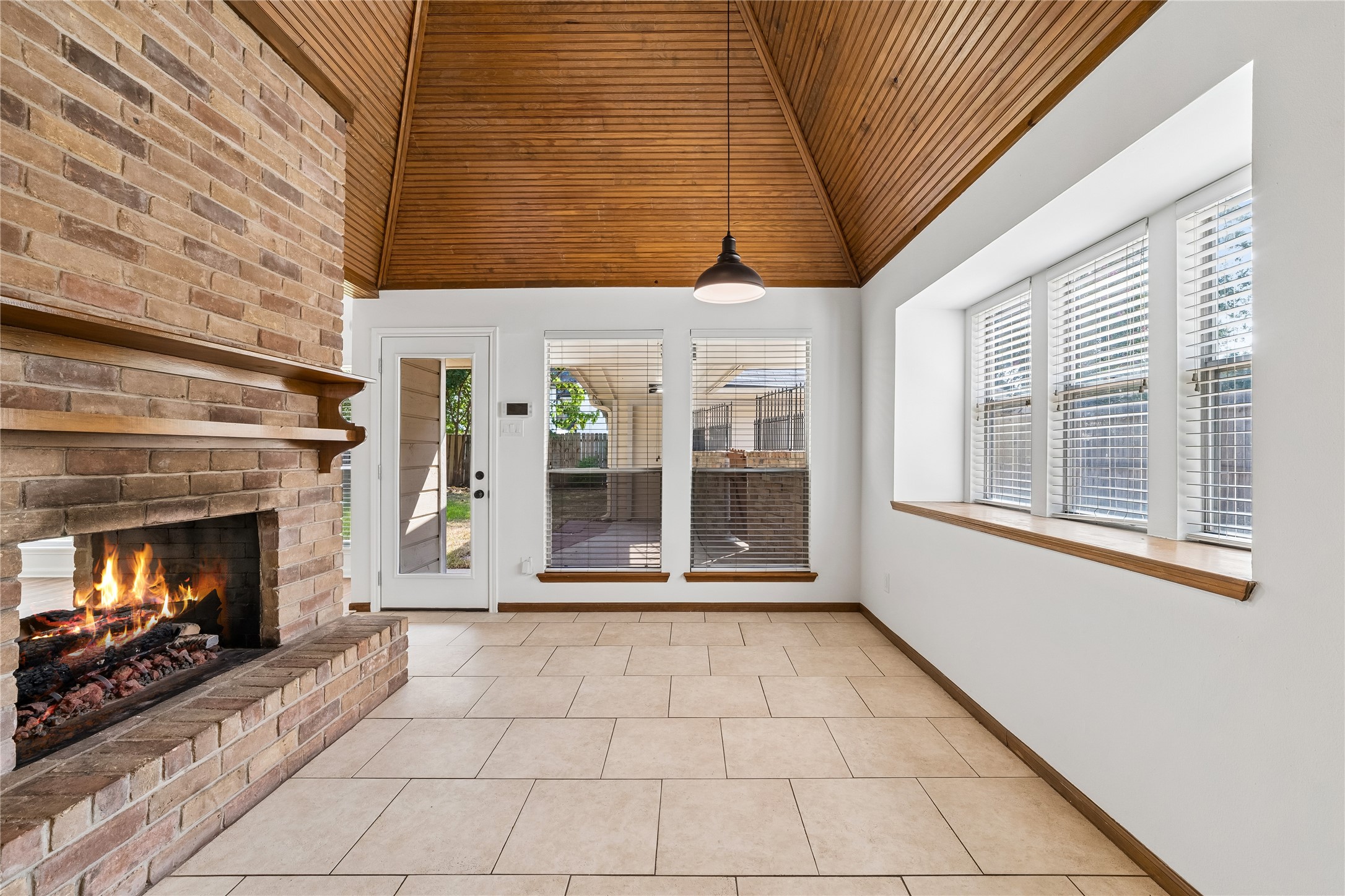 11423 Canyon Trail Drive Property Photo 12