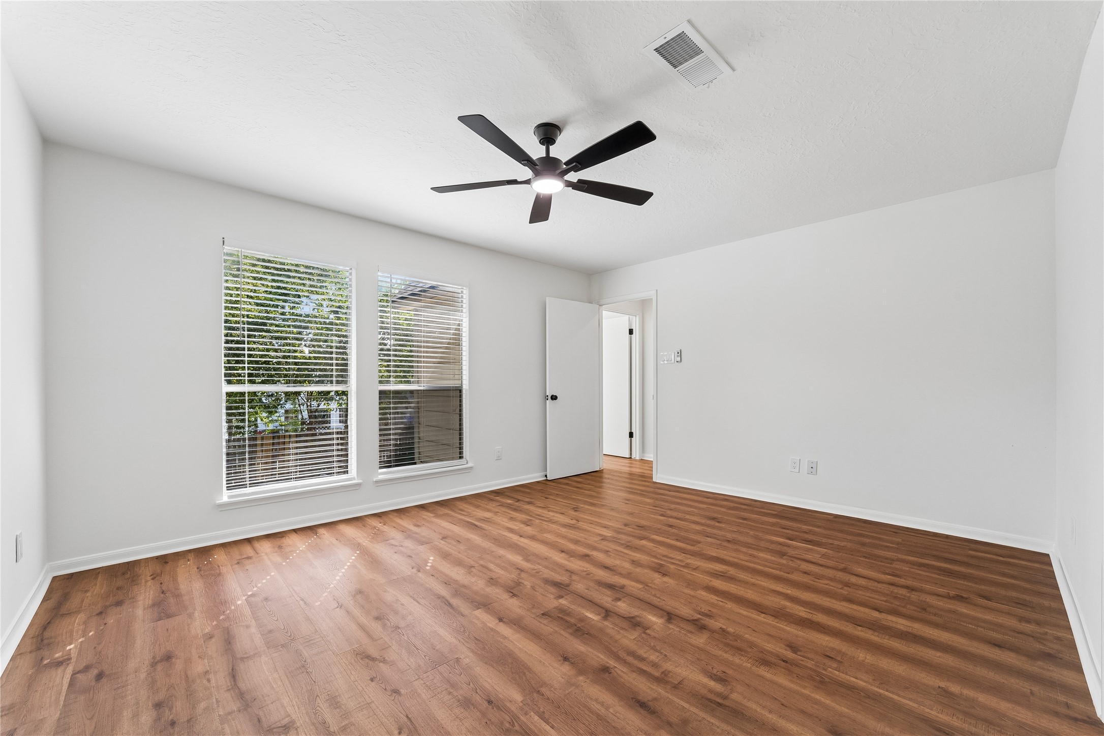 11423 Canyon Trail Drive Property Photo 28