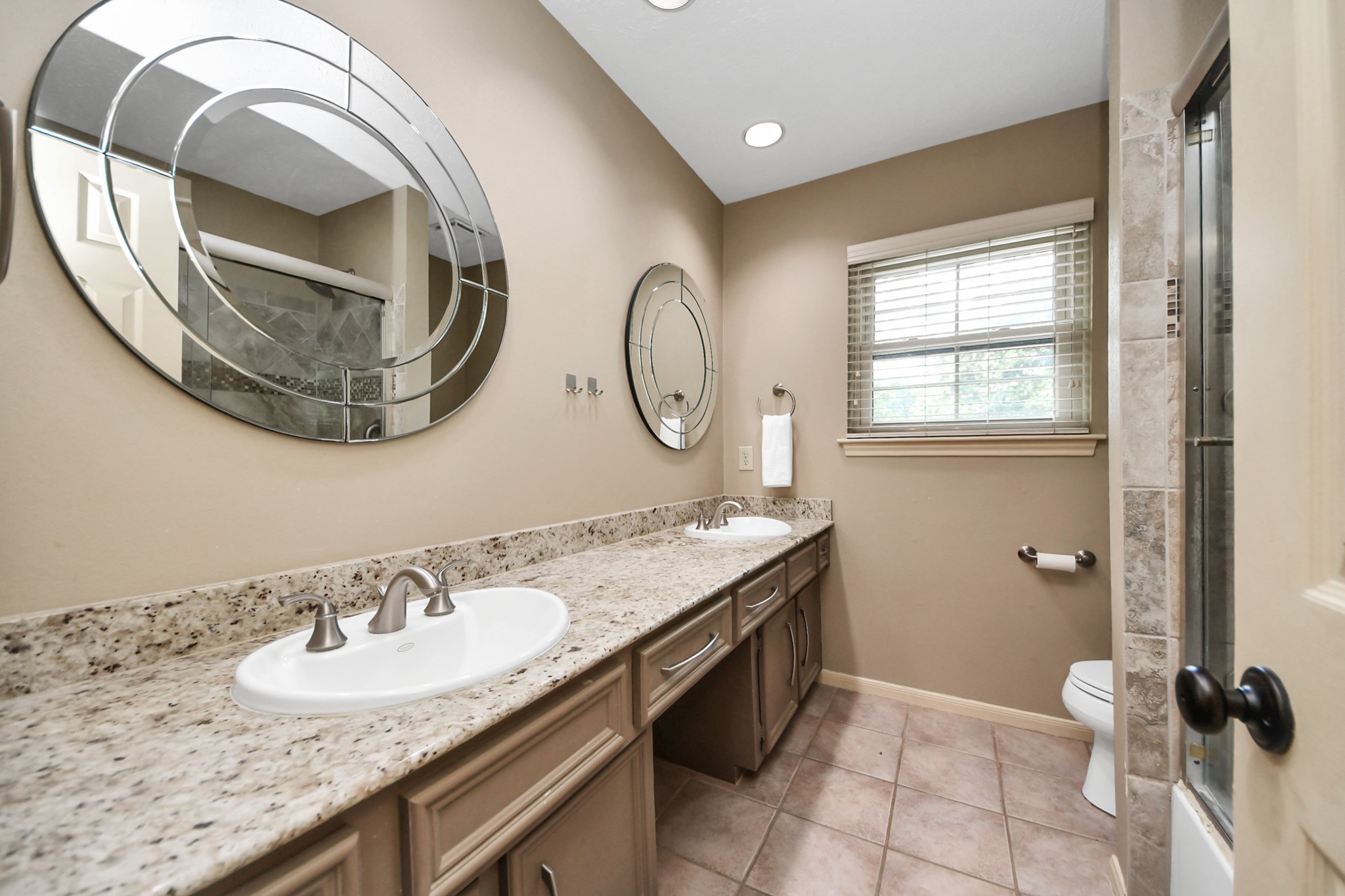 2307 Stephens Grant Drive Property Photo 21