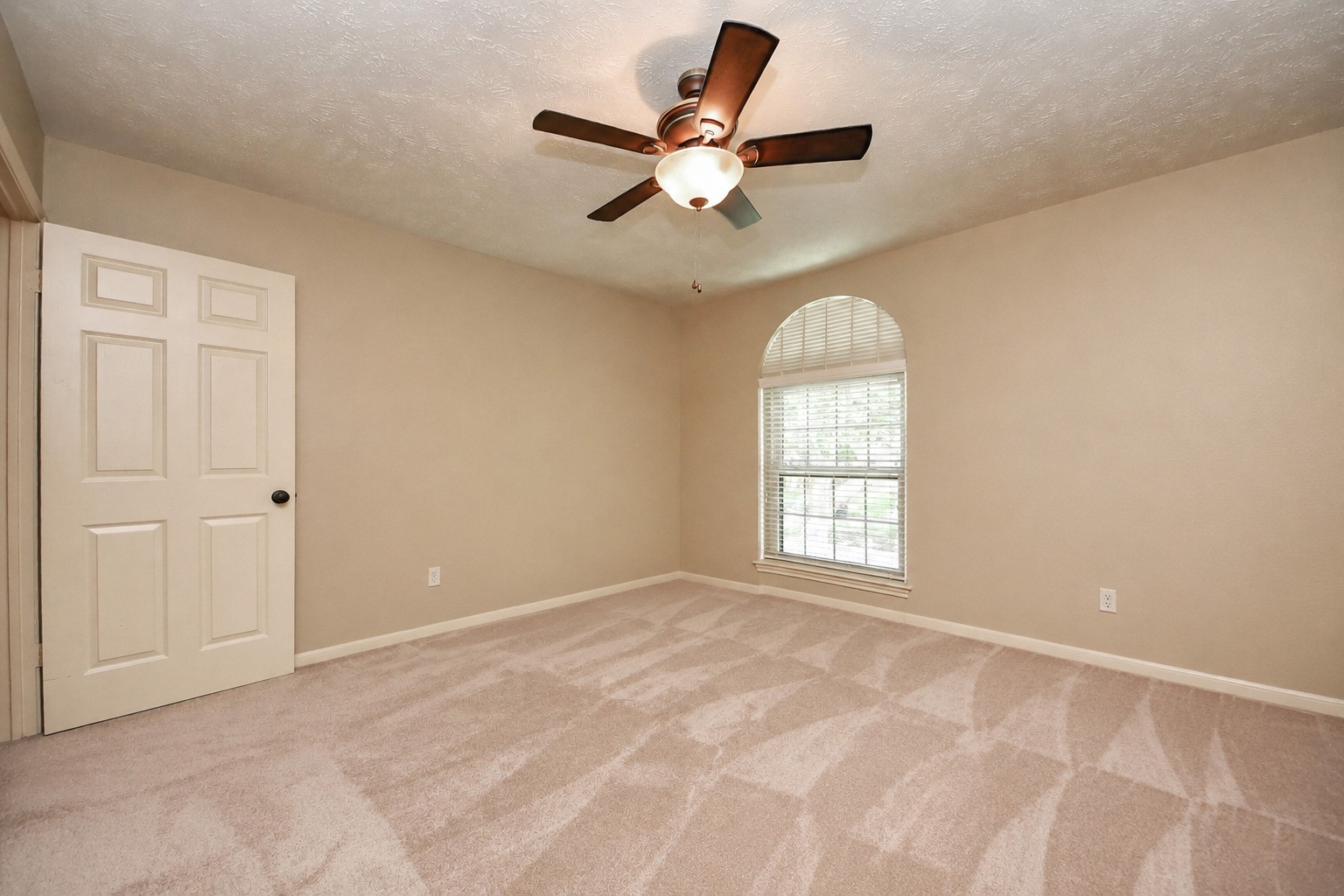 2307 Stephens Grant Drive Property Photo 23