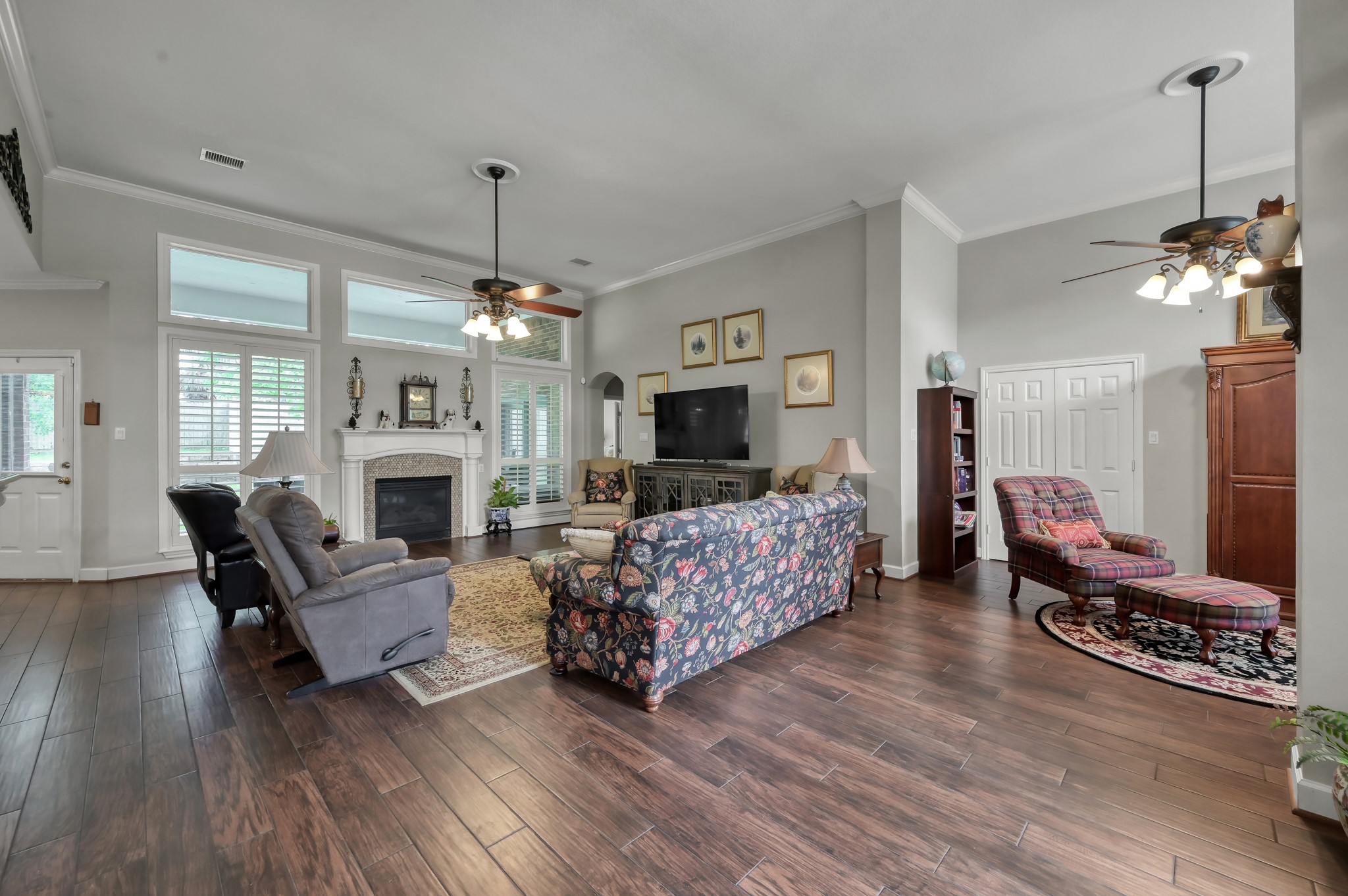 9832 W Shore Drive Property Photo 8