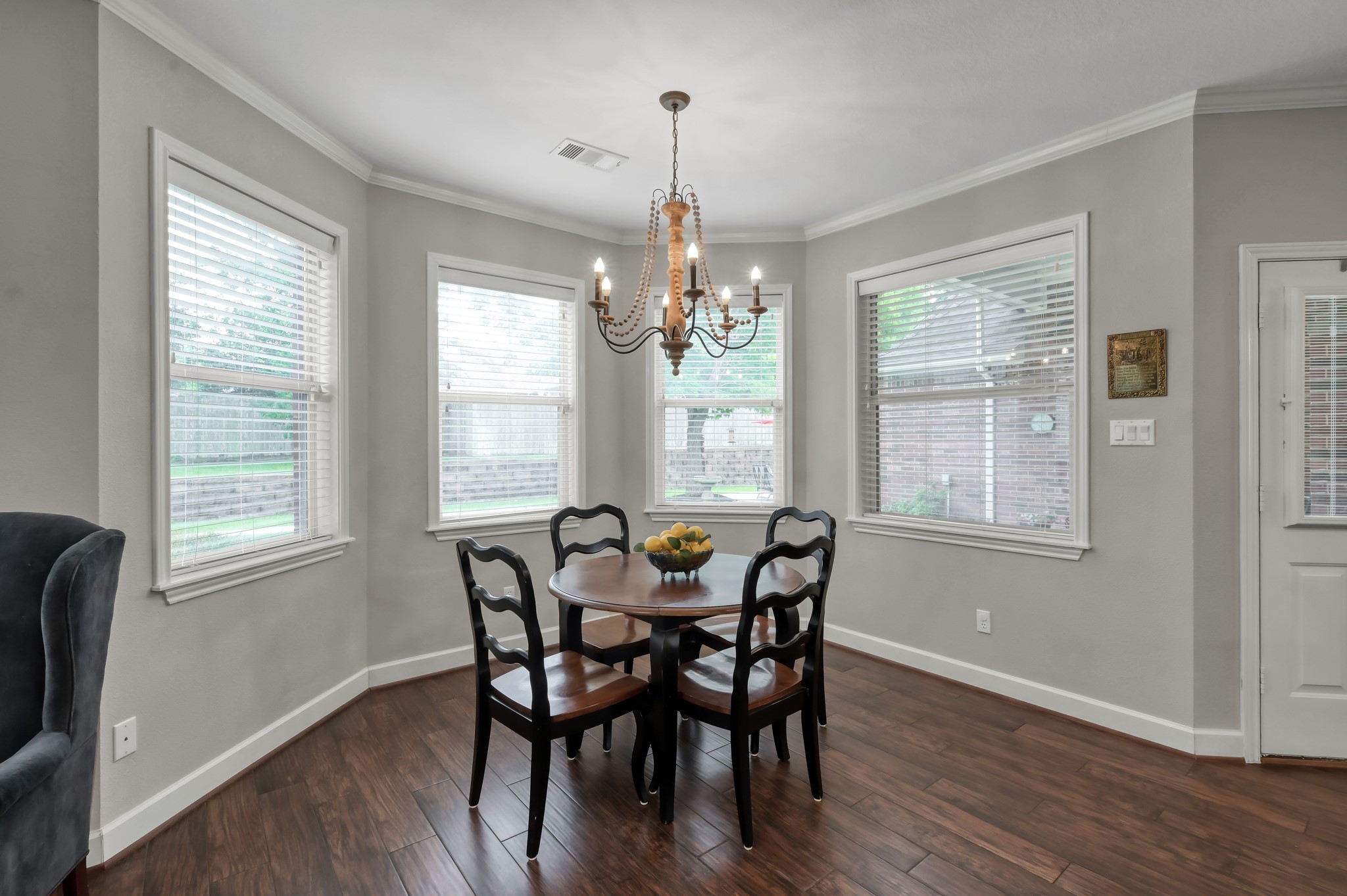 9832 W Shore Drive Property Photo 12