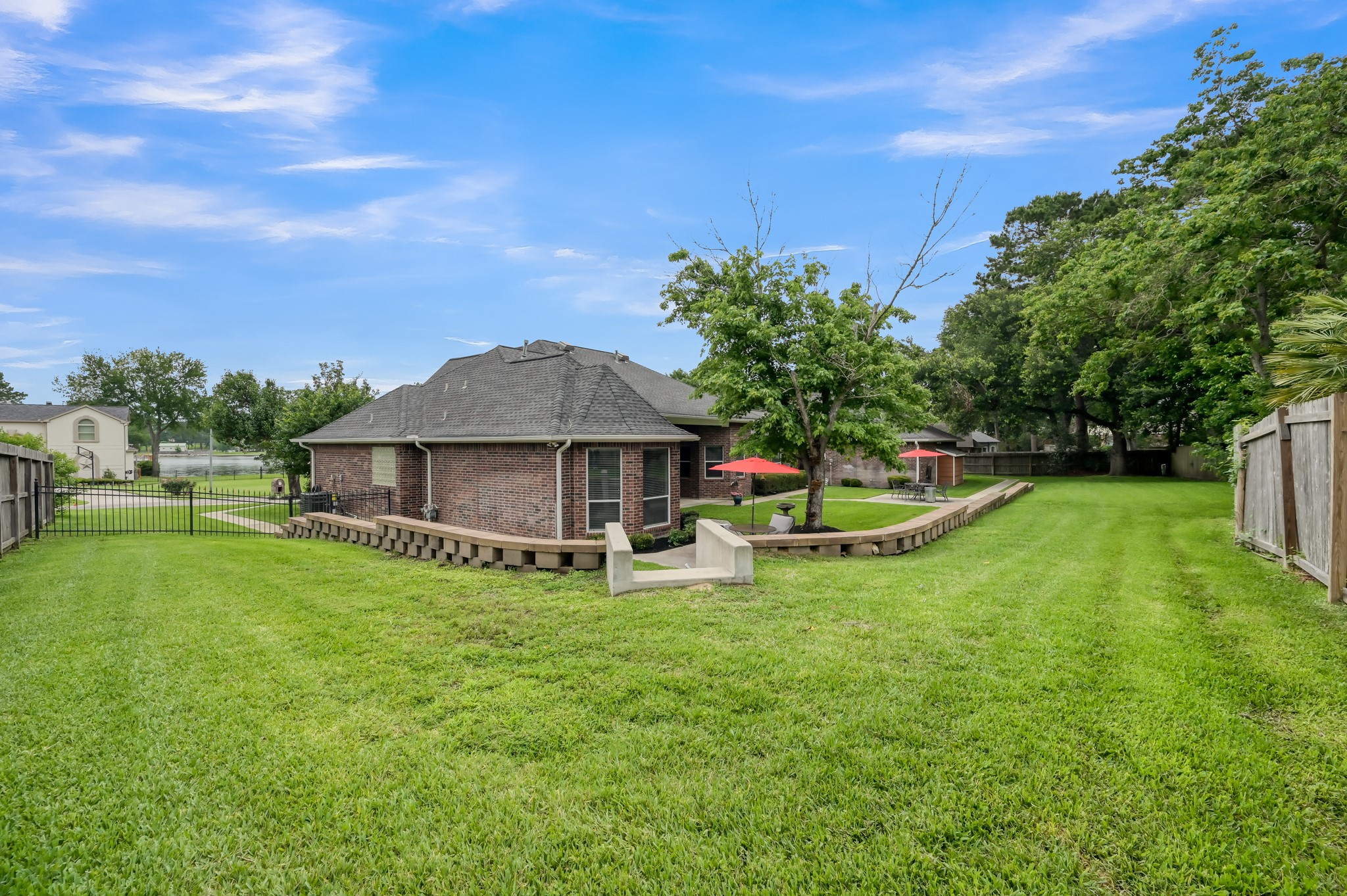9832 W Shore Drive Property Photo 29