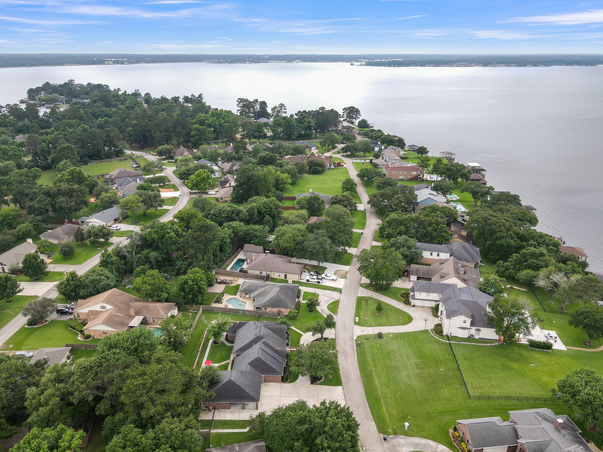 9832 W Shore Drive Property Photo 36