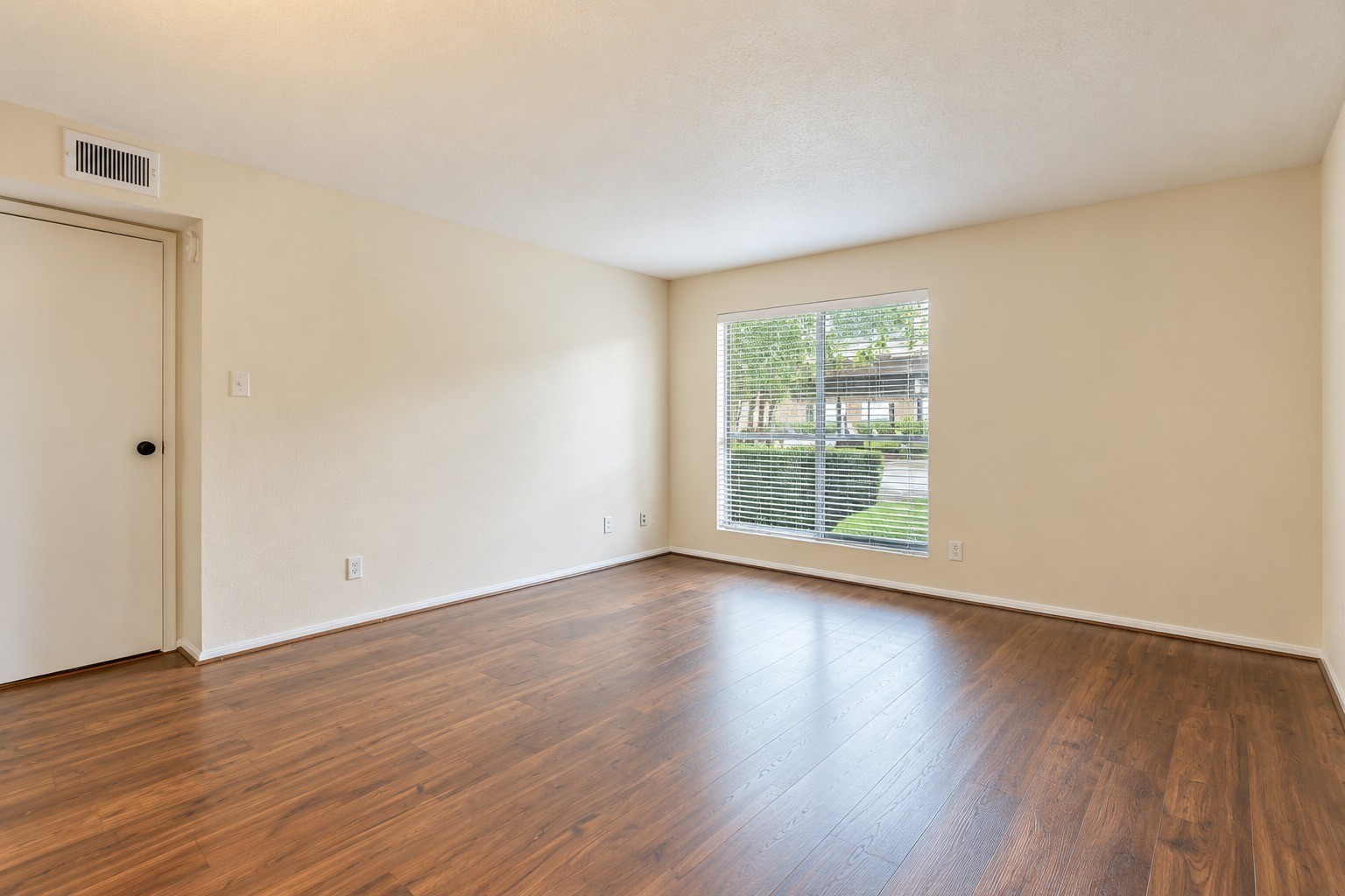14555 Wunderlich Drive 3105 Property Photo 20