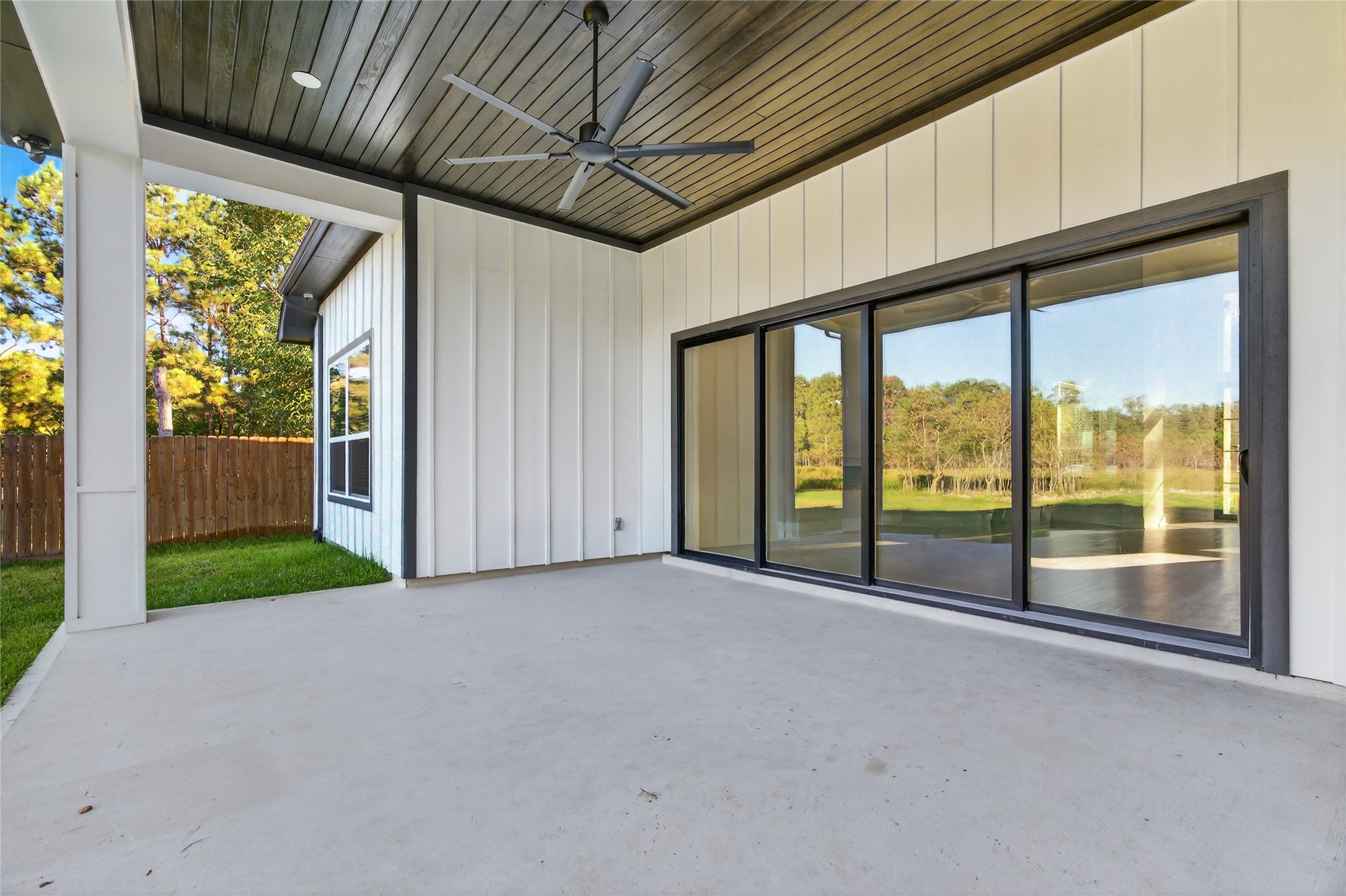 24927 Hopeview Way Property Photo 38