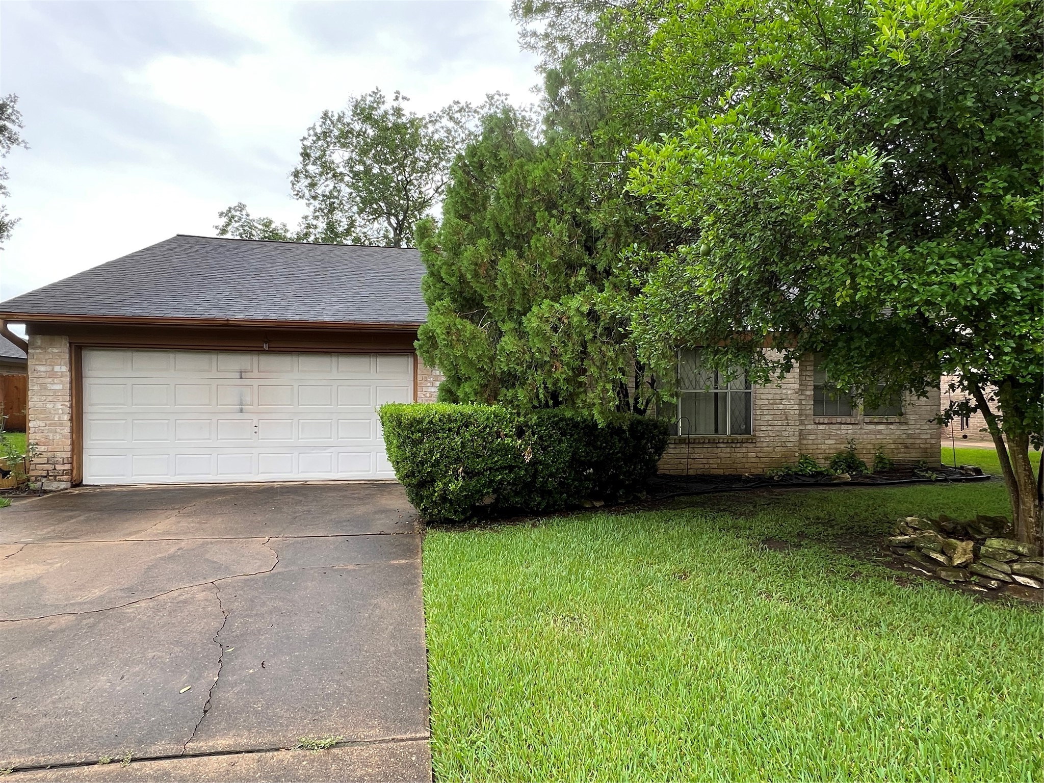 2915 Cherry Springs Drive Property Photo 3