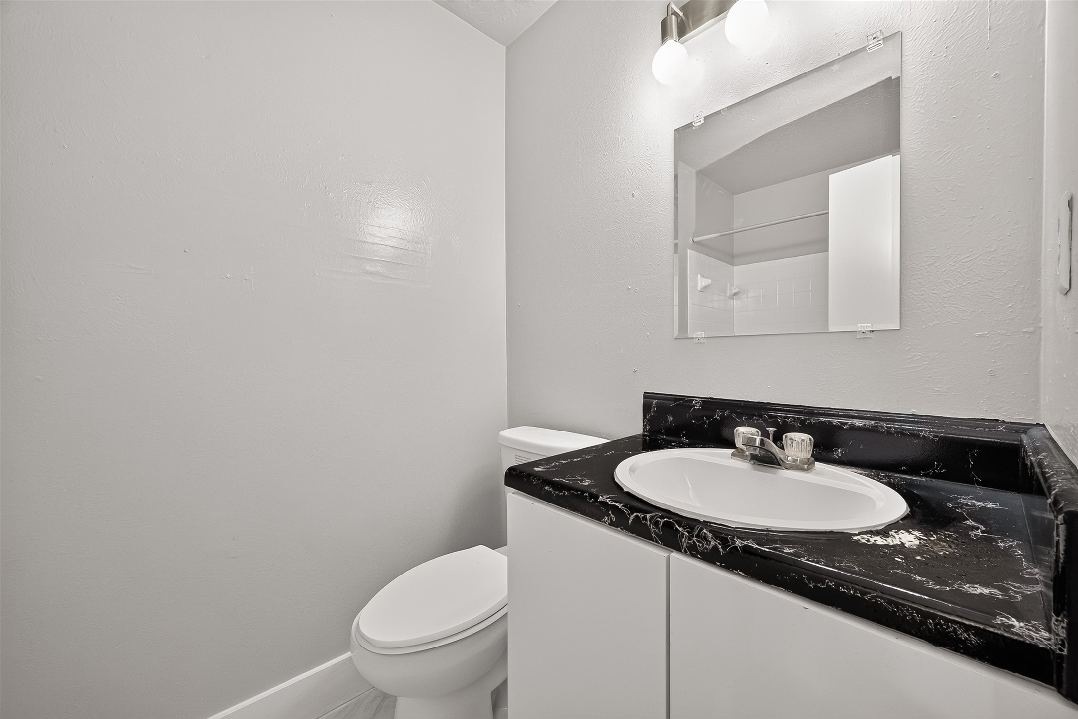 24050 Spring Briar Lane Property Photo 12