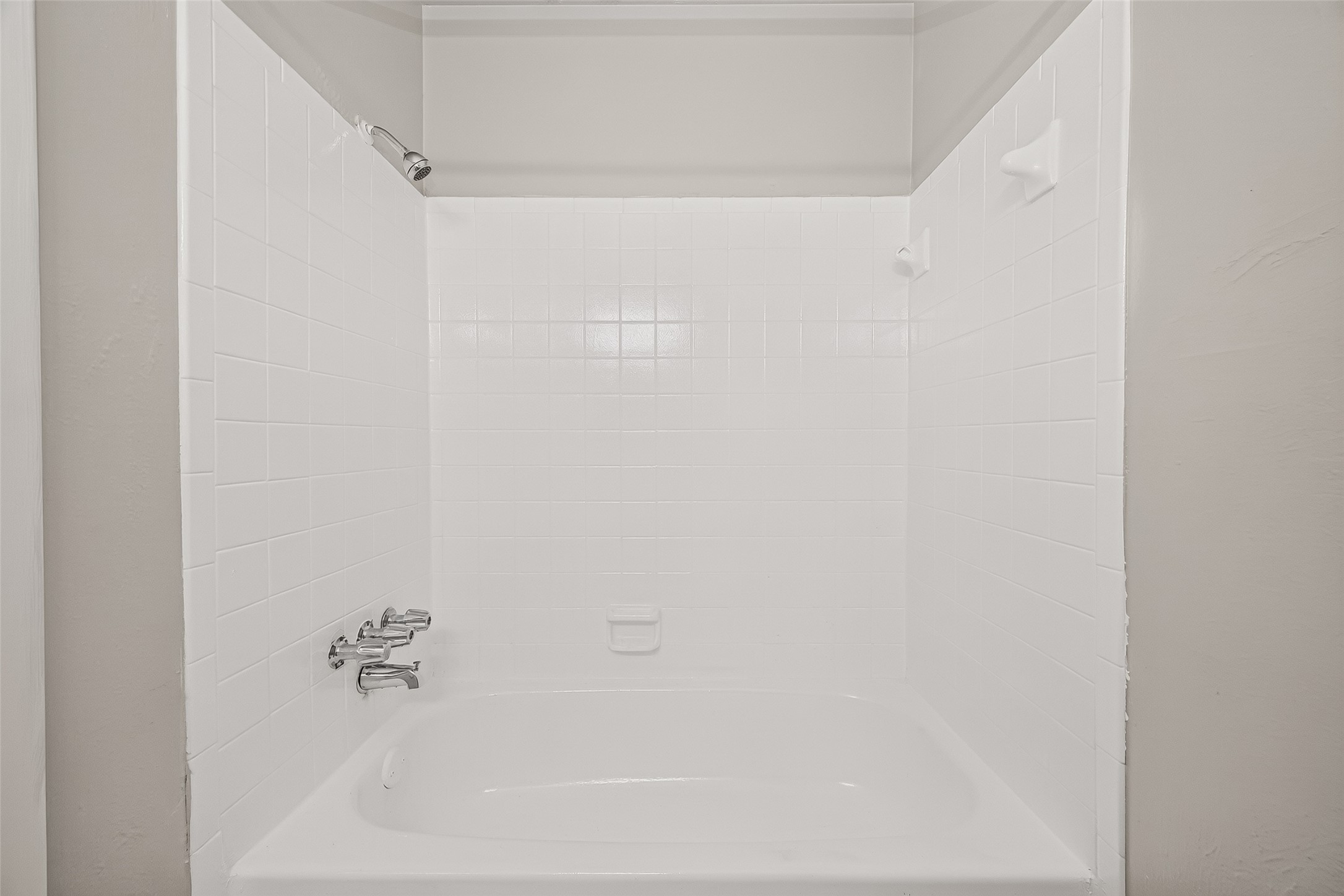 24050 Spring Briar Lane Property Photo 13