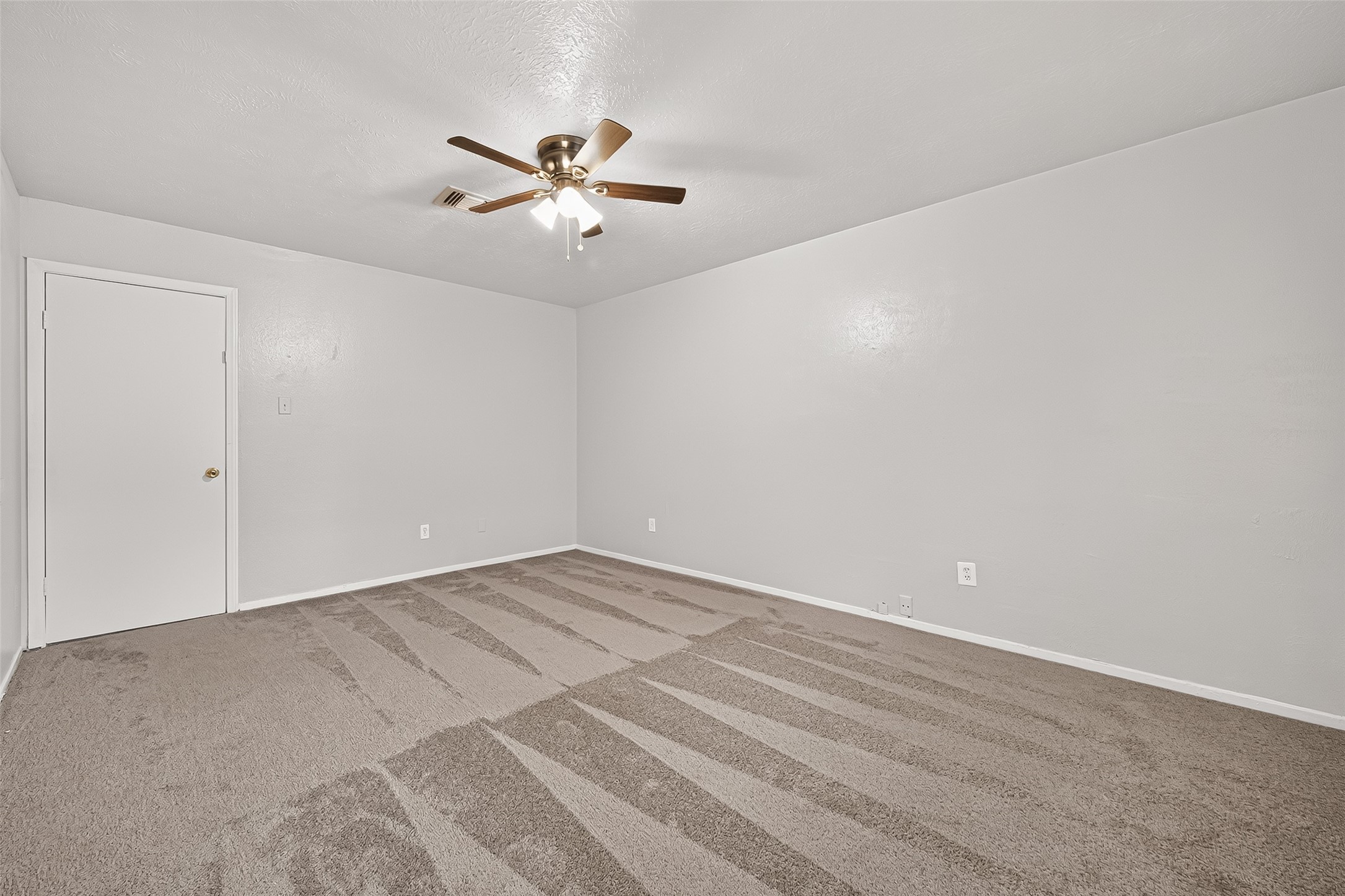 24050 Spring Briar Lane Property Photo 22