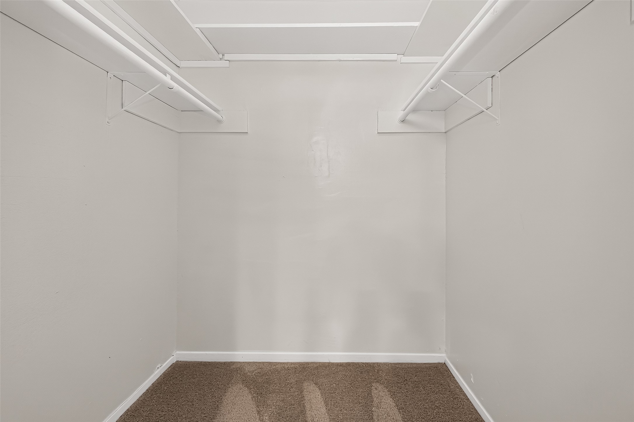 24050 Spring Briar Lane Property Photo 23