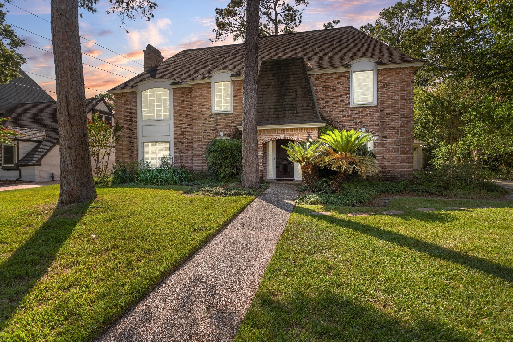 5611 Pebble Springs Drive Property Photo 1