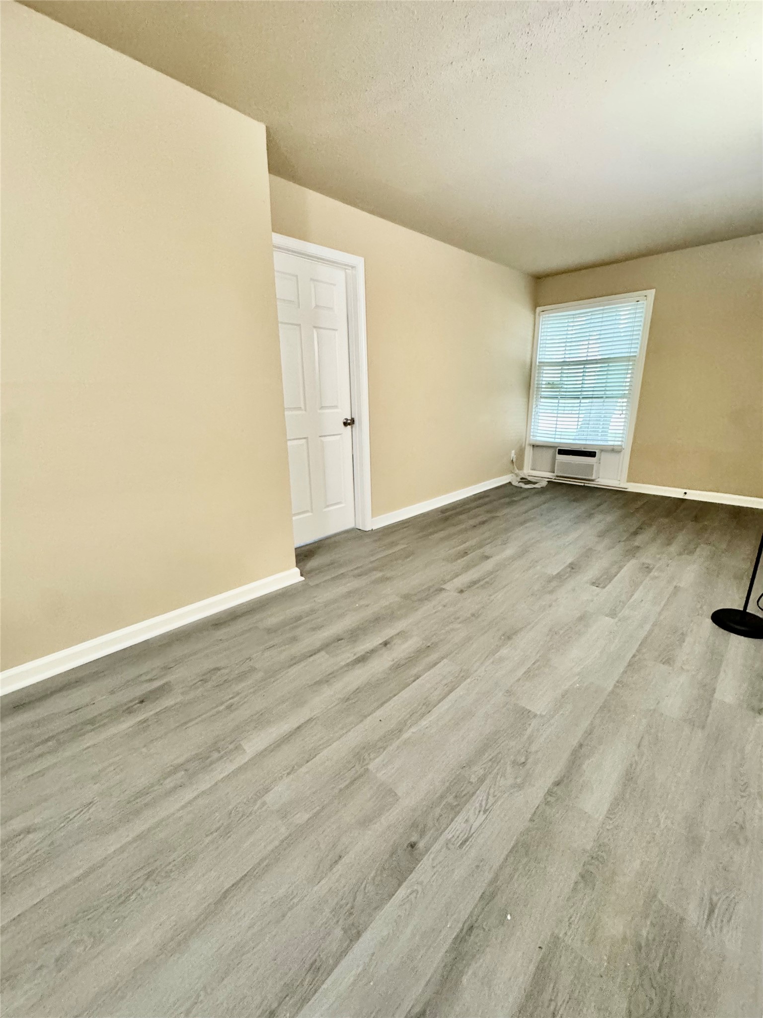 2431 Shakespeare St 1 Property Photo 5