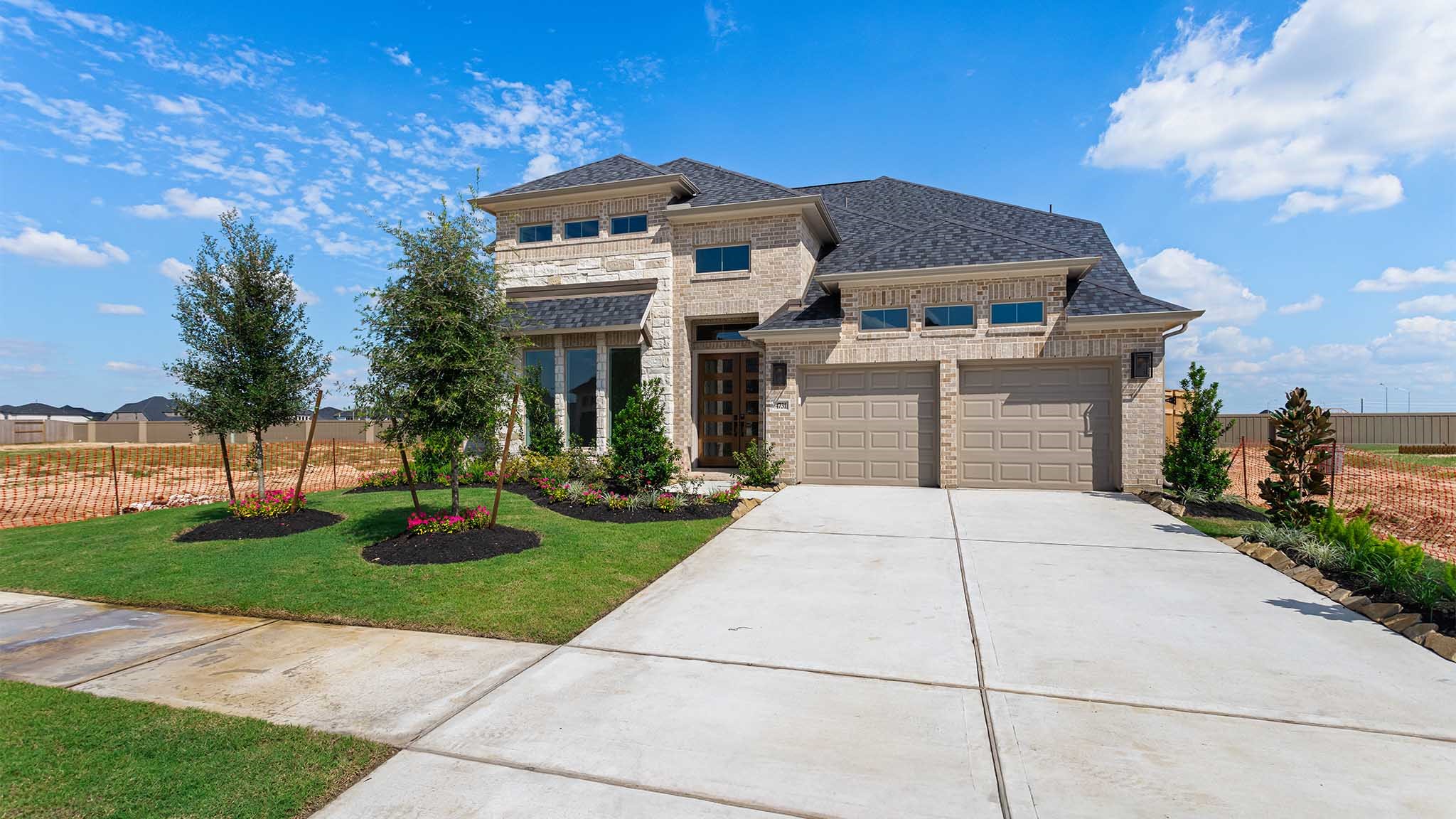4731 Cascade Waters Lane Property Photo 2