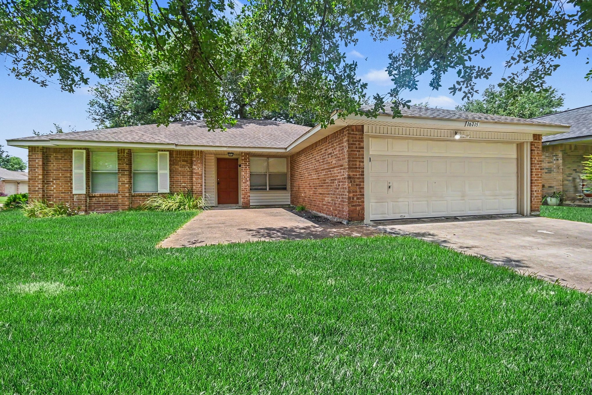16715 Manowar Lane Property Photo 1
