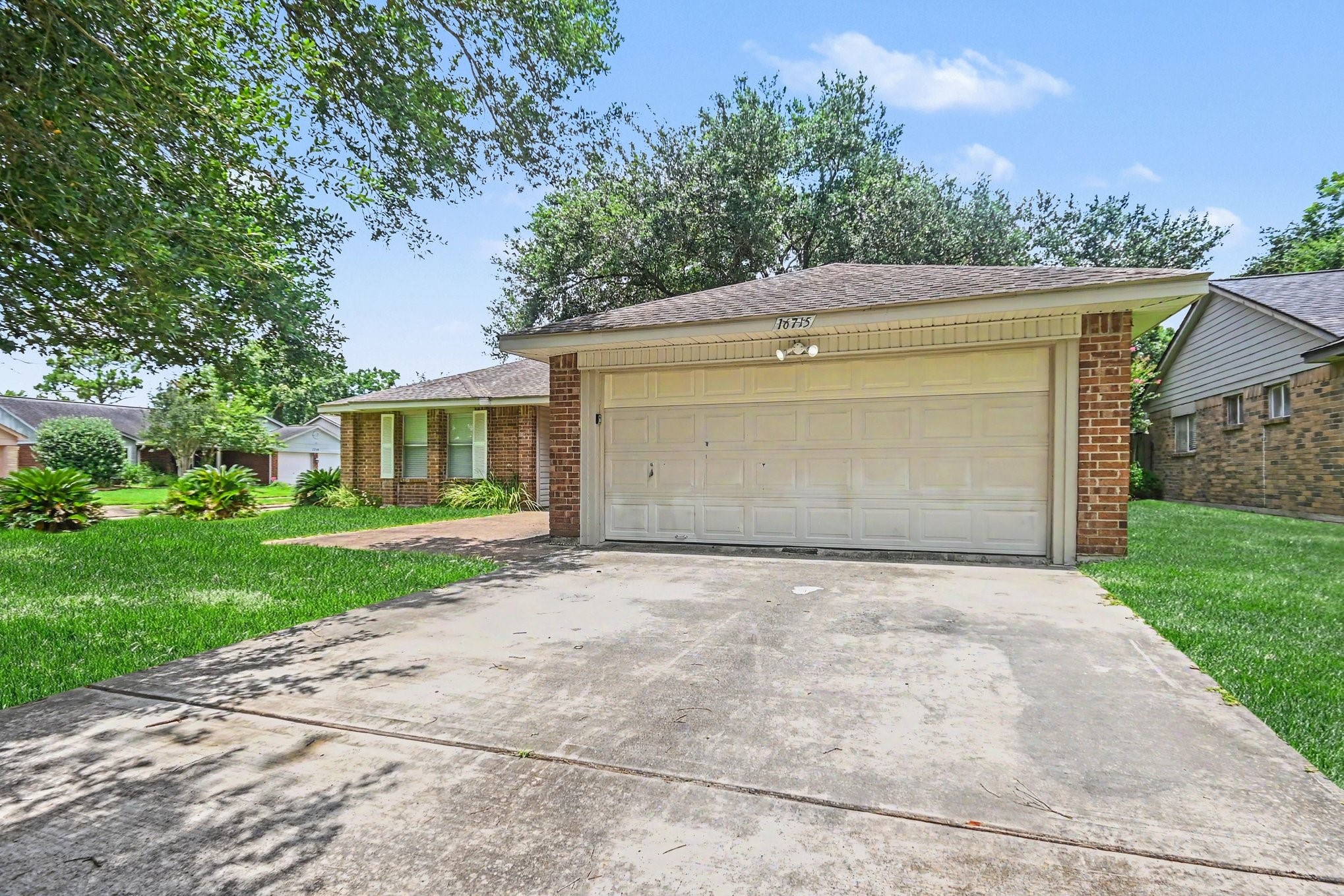 16715 Manowar Lane Property Photo 2