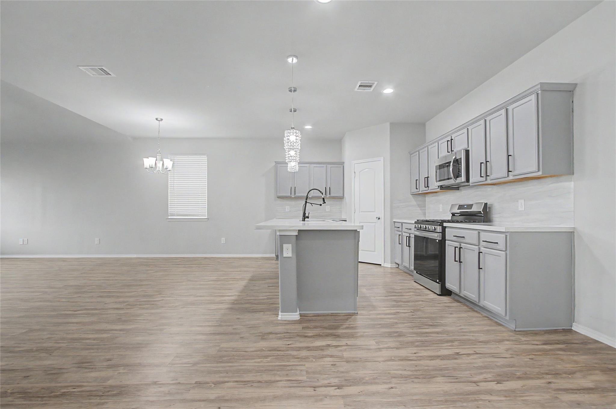 20926 Corisande Street Property Photo 10