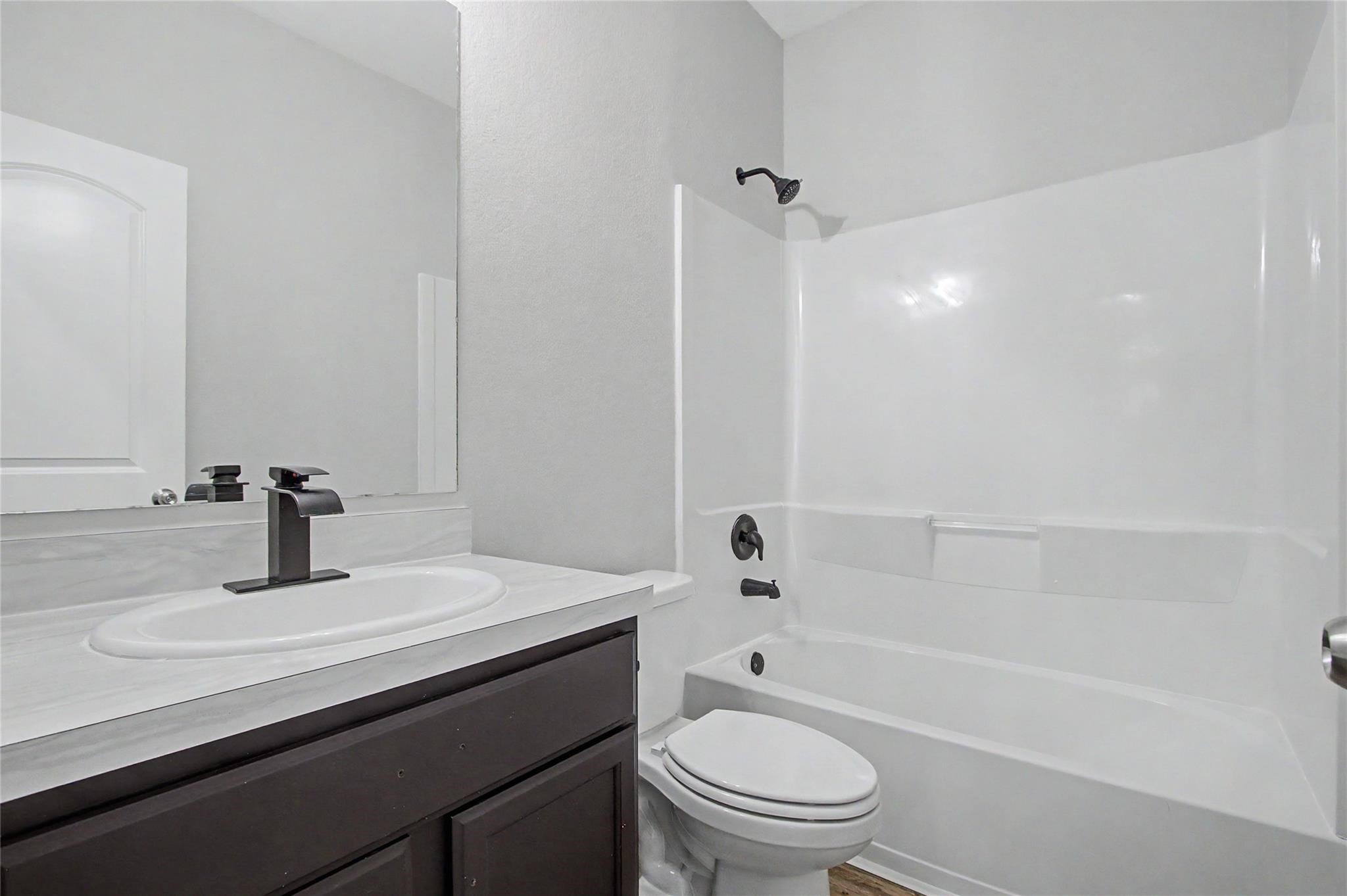 20926 Corisande Street Property Photo 16